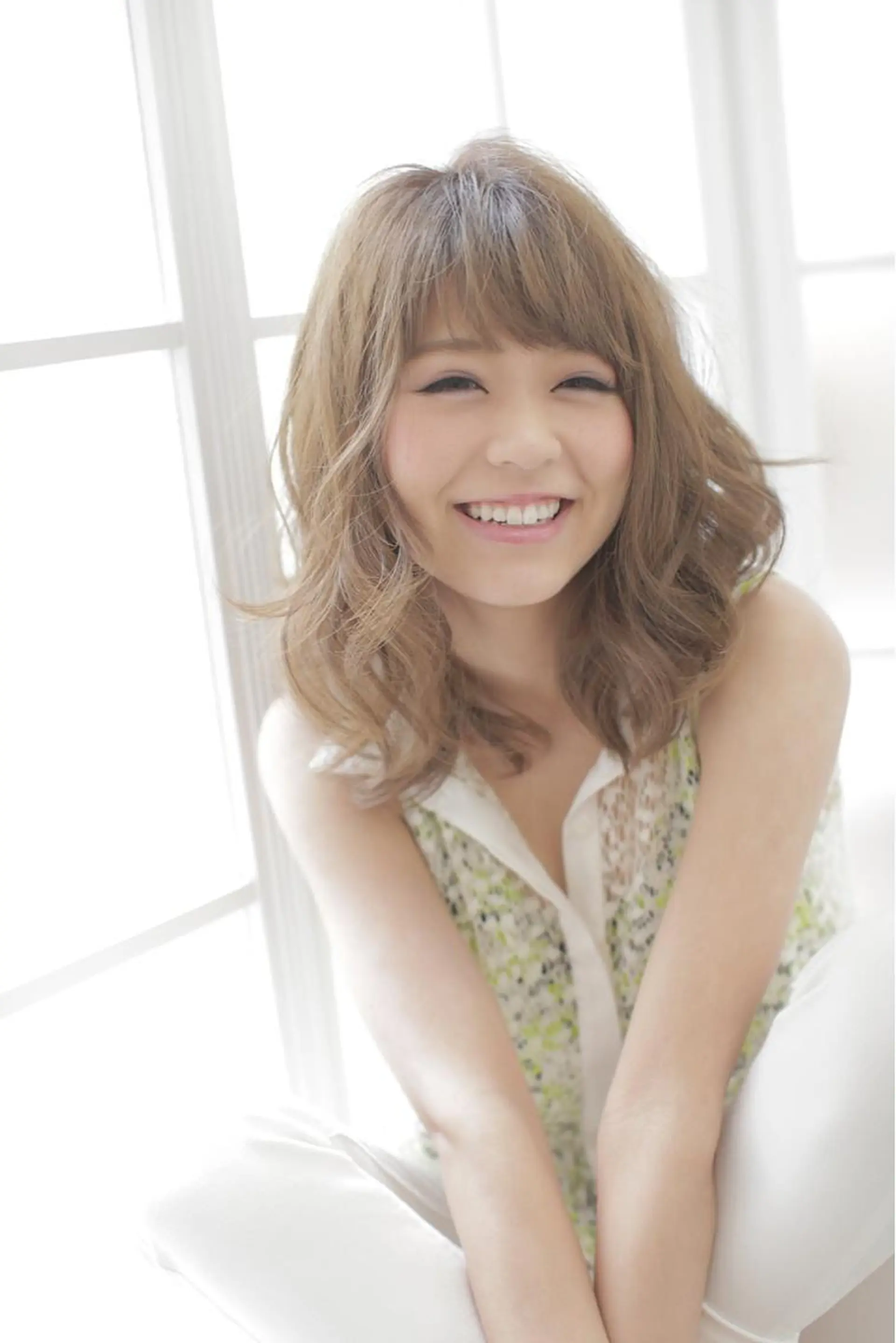 セミロング カラー marshu  梅田店所属・髪質改善 透明感×韓国風のヘアスタイル