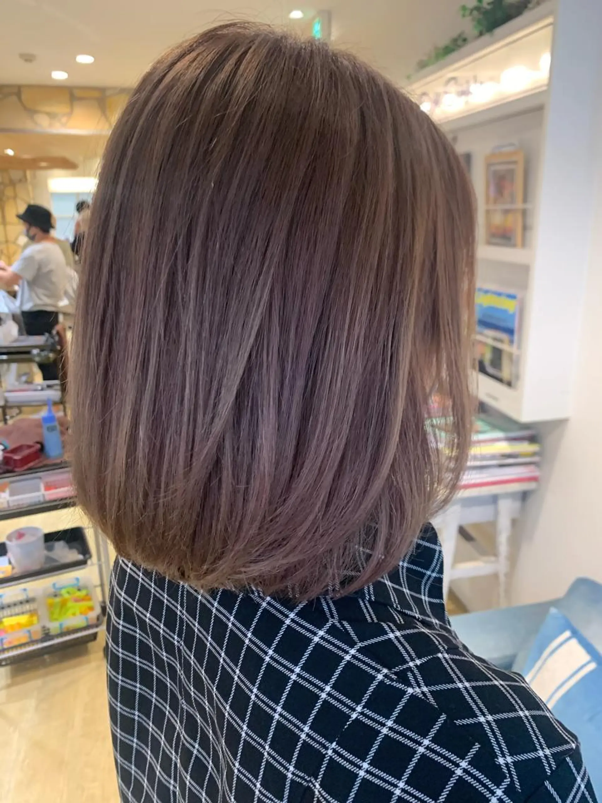 ミディアム ヘアカラー トリートメント 渋谷ハイトーン/ デザインカラー阿部のヘアスタイル