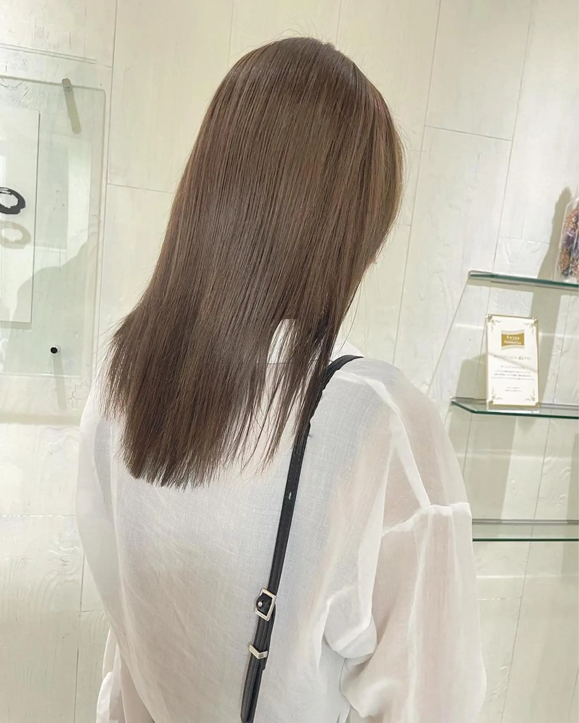 セミロング カラー アッシュ 外国人風カラー レイヤーカット トリートメント カット ヘアカラー トリートメント 河合秀明/ハイライト /インナーカラーのヘアスタイル