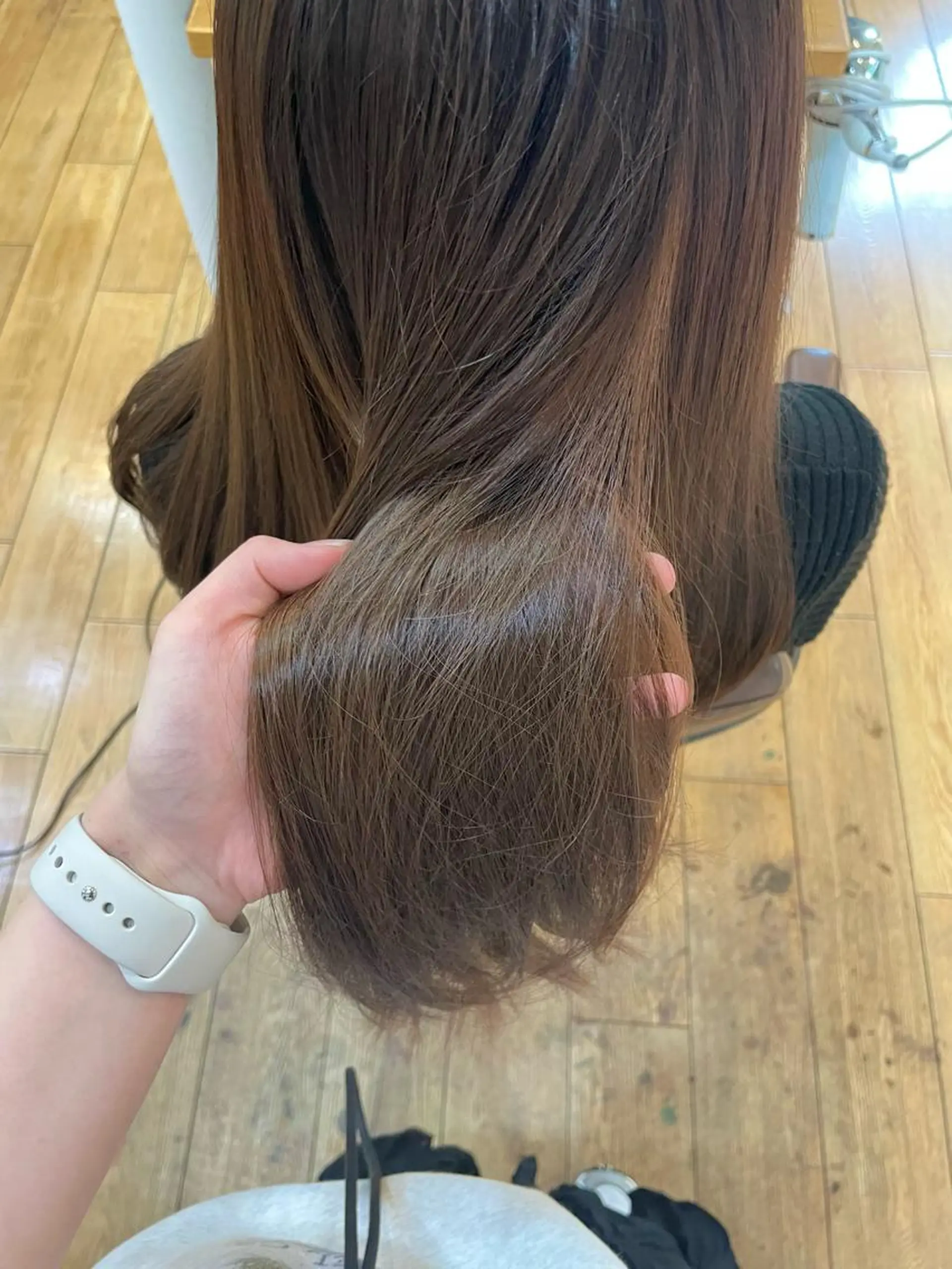 ロング カラー ベージュカラー オリーブベージュ ヘアカラー ボブ/ショート おおいえひびきのヘアスタイル