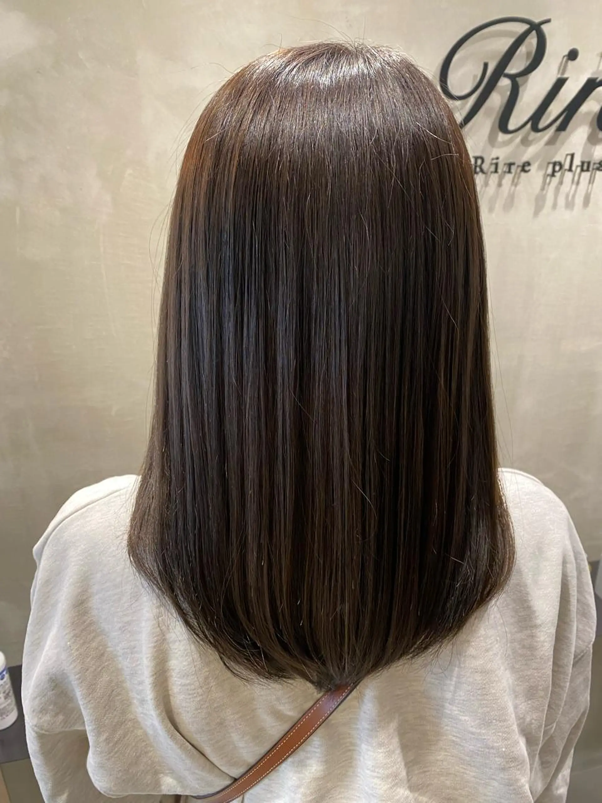 ミディアム 縮毛矯正 大倉 未波のヘアスタイル