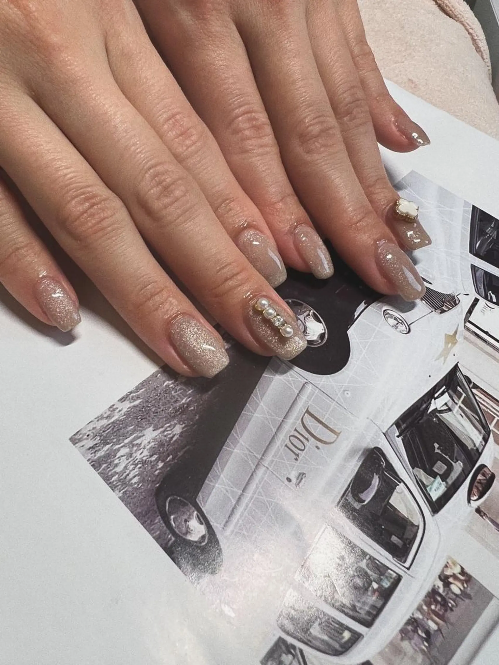 ネイル オーロラネイル 長さ出し ジェルネイル 韓国ネイル マグネットネイル ハンドネイル ハンドケア ちゅるんネイル🪄 耳ツボジュエリー🔗のネイルデザイン