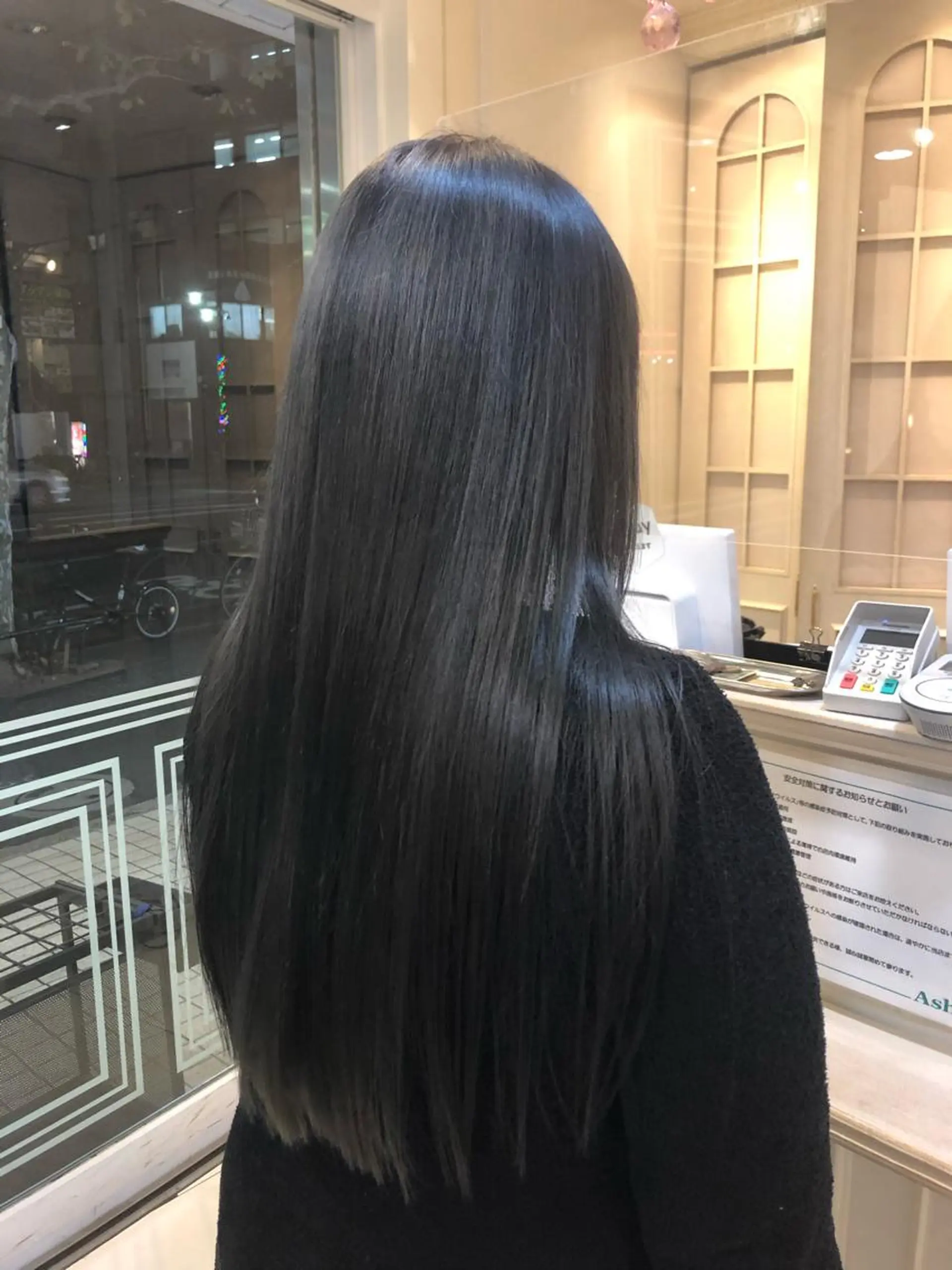 カラー little広島所属・【縮毛矯正】 予約リクエストのみ可のヘアスタイル