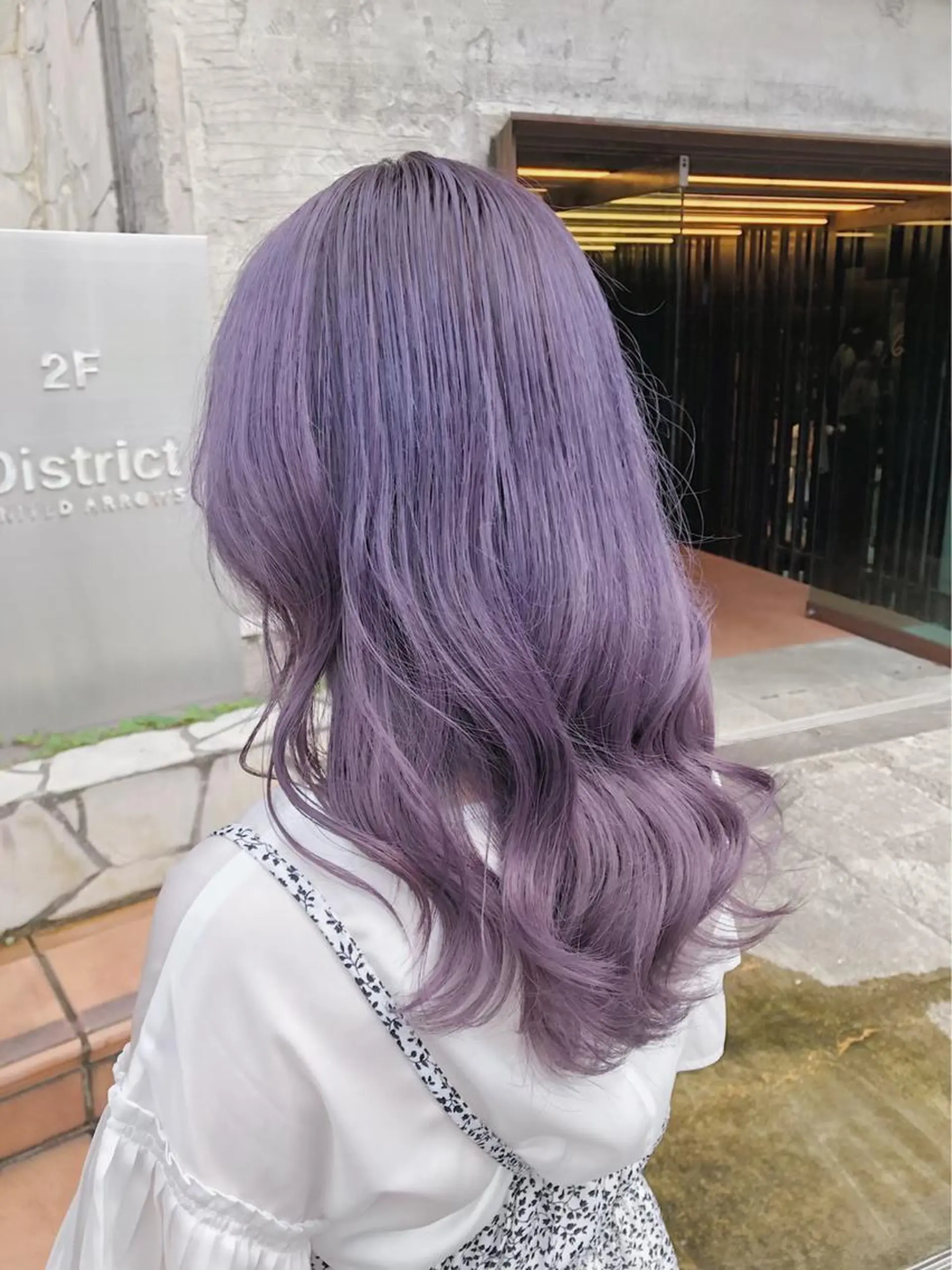 セミロング ハイトーン×エクステ 💞くるみのヘアスタイル