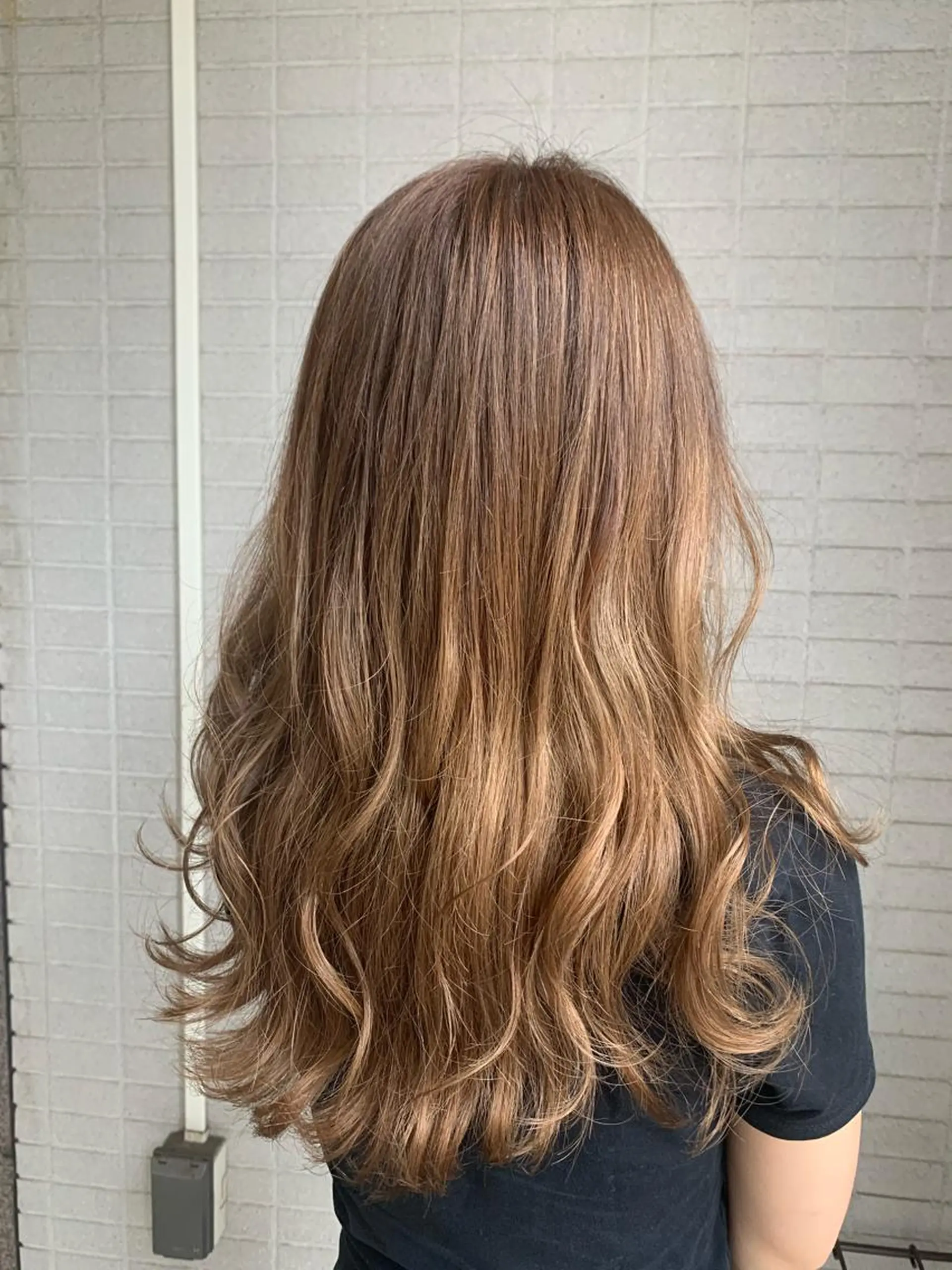 ロング カラー ヘアケア・頭皮ケア デザインカラー/中田のヘアスタイル