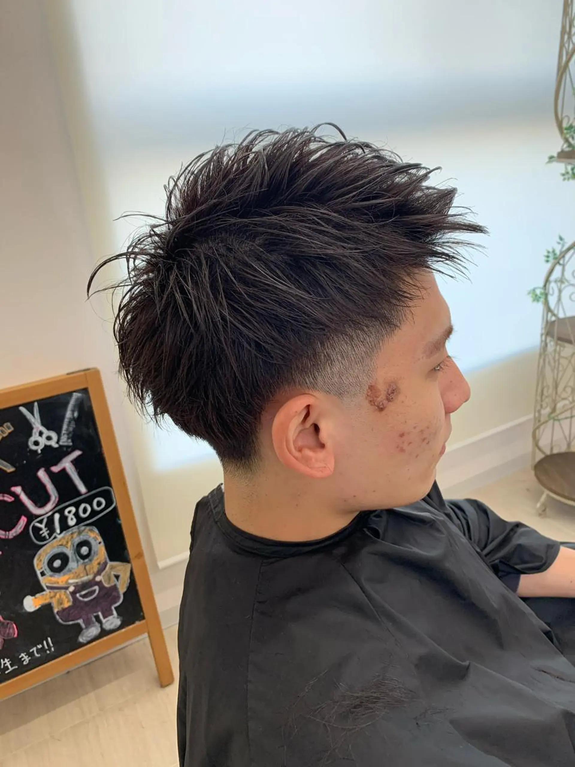 ショート カラー 大橋 一智のヘアスタイル