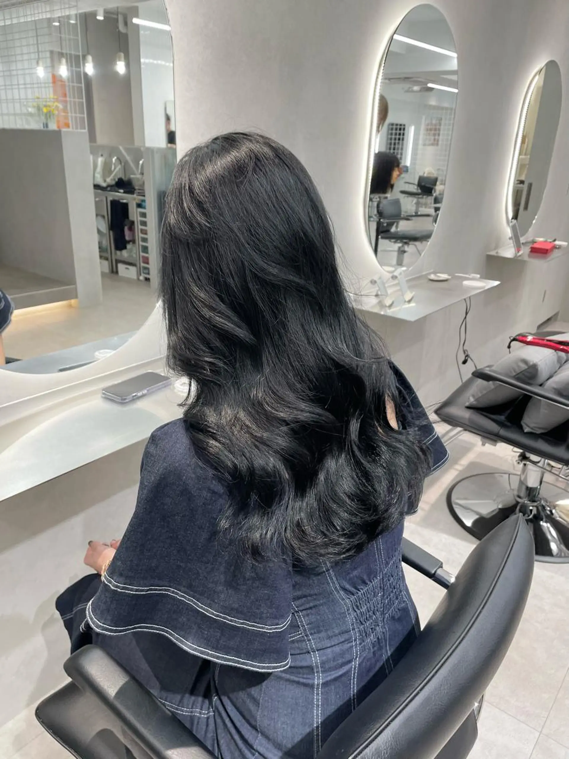 ロング アッシュ チョコレートブラウン ピンクブラウン 顔まわりレイヤー 学生 当日予約大歓迎💕/ Chisatoのヘアスタイル