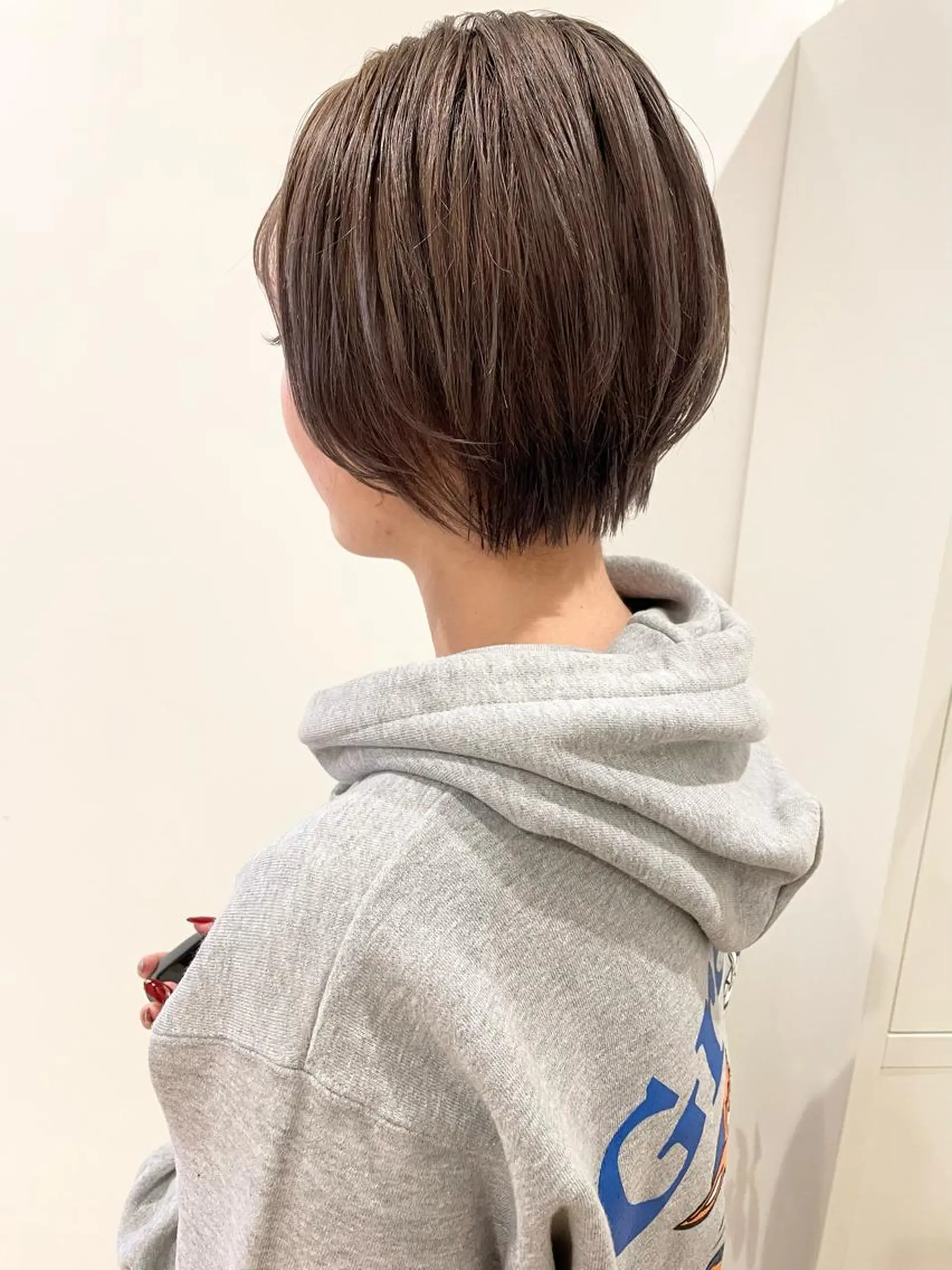 ショート カラー ベージュカラー ハイトーンカラー ハイトーンベージュ ショートヘア カット ヘアカラー トリートメント 北九州美容室 🕊️わかな✂︎のヘアスタイル