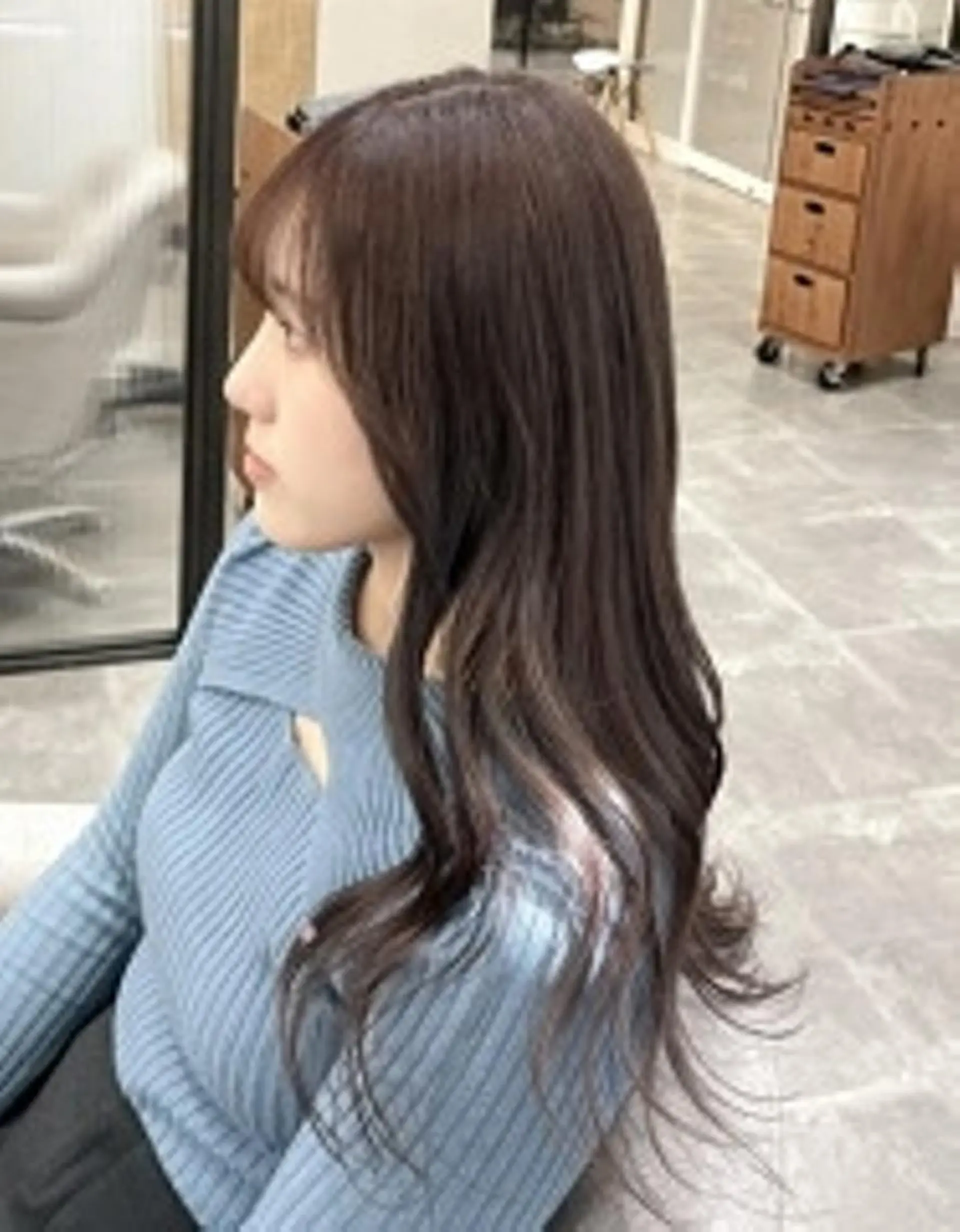 ロング カラー ブラウンカラー 透明感カラー ラベンダーカラー カット ヘアカラー トリートメント Saki サキのヘアスタイル