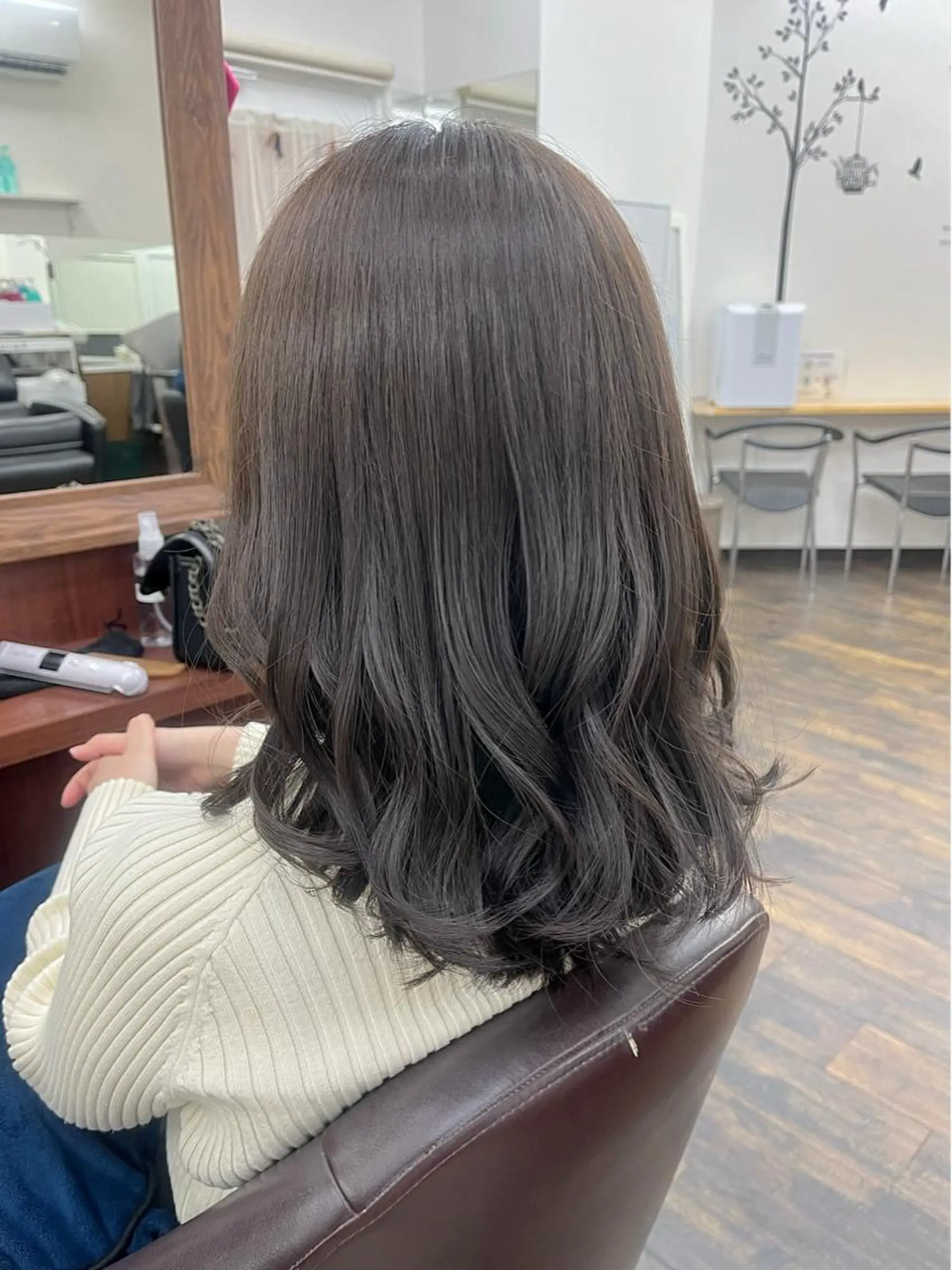 セミロング カラー カット ヘアカラー トリートメント 【ニュアンスカラー・ 髪質改善】スズキカナのヘアスタイル