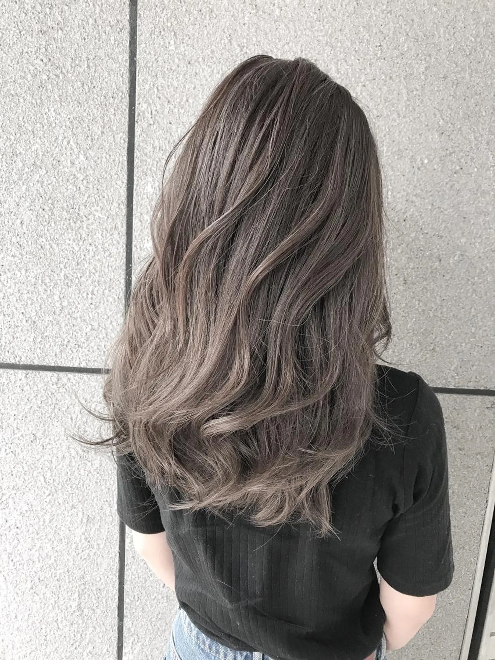 ミディアム カラー アッシュ ハイライトカラー ハイライト ヘアカラー BOX mico.のヘアスタイル