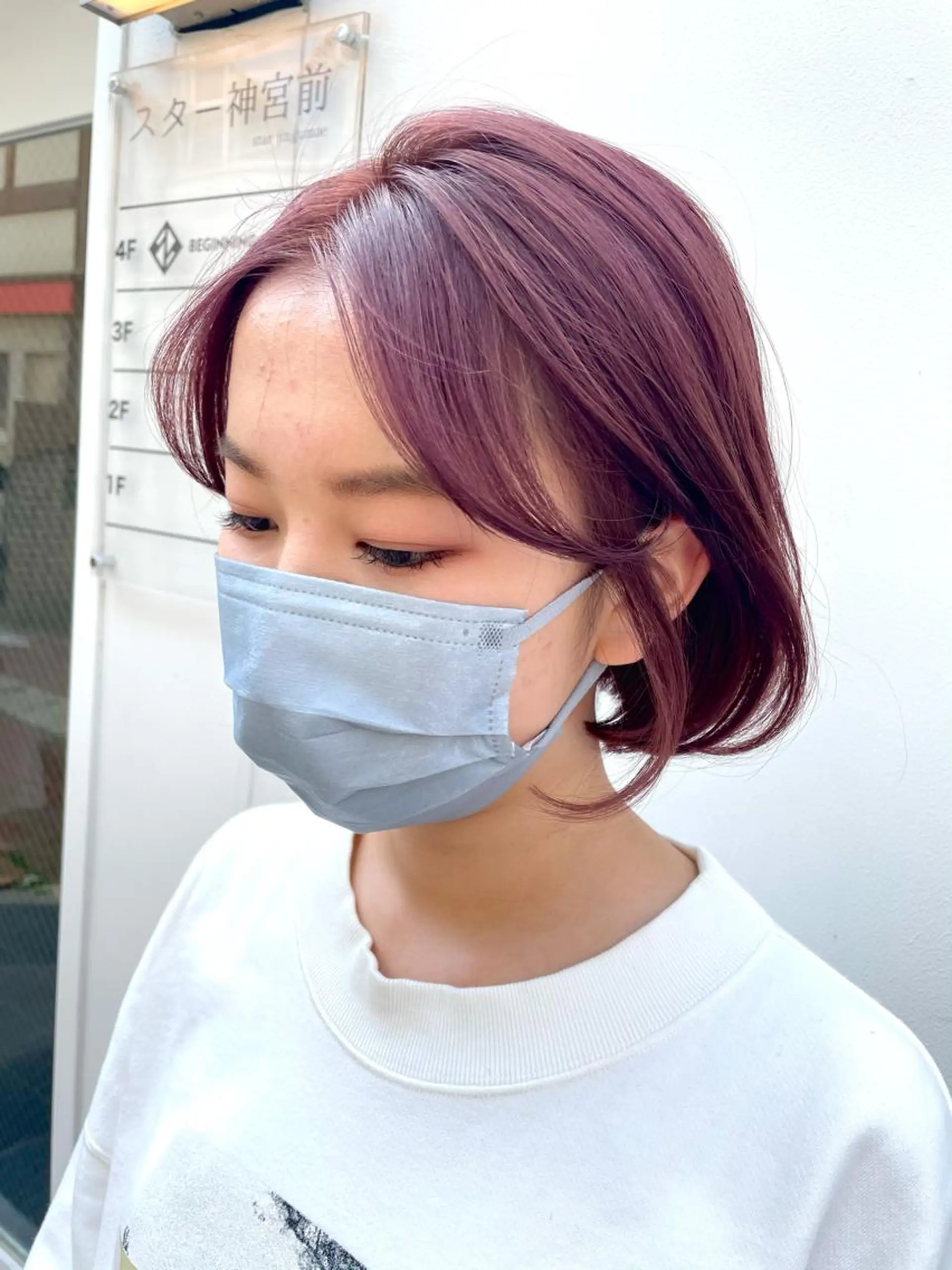 ミディアム カラー レッドカラー タンバルモリ ヘアカラー トリートメント chama レイヤーカットのヘアスタイル