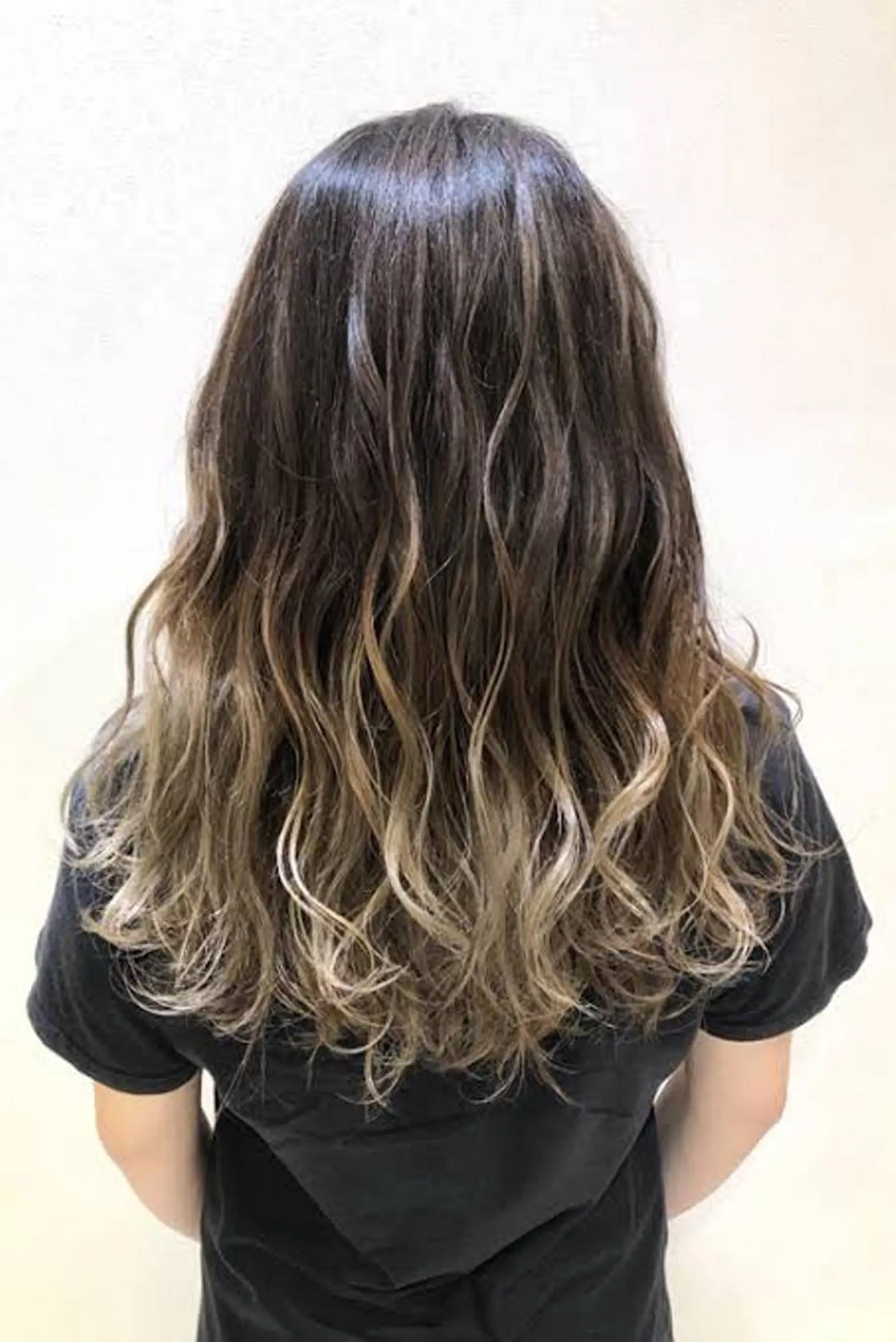 ロング カラー バレイヤージュ 外国人風カラー レイヤーカット 小顔似合わせカット/ レイヤー/maiのヘアスタイル