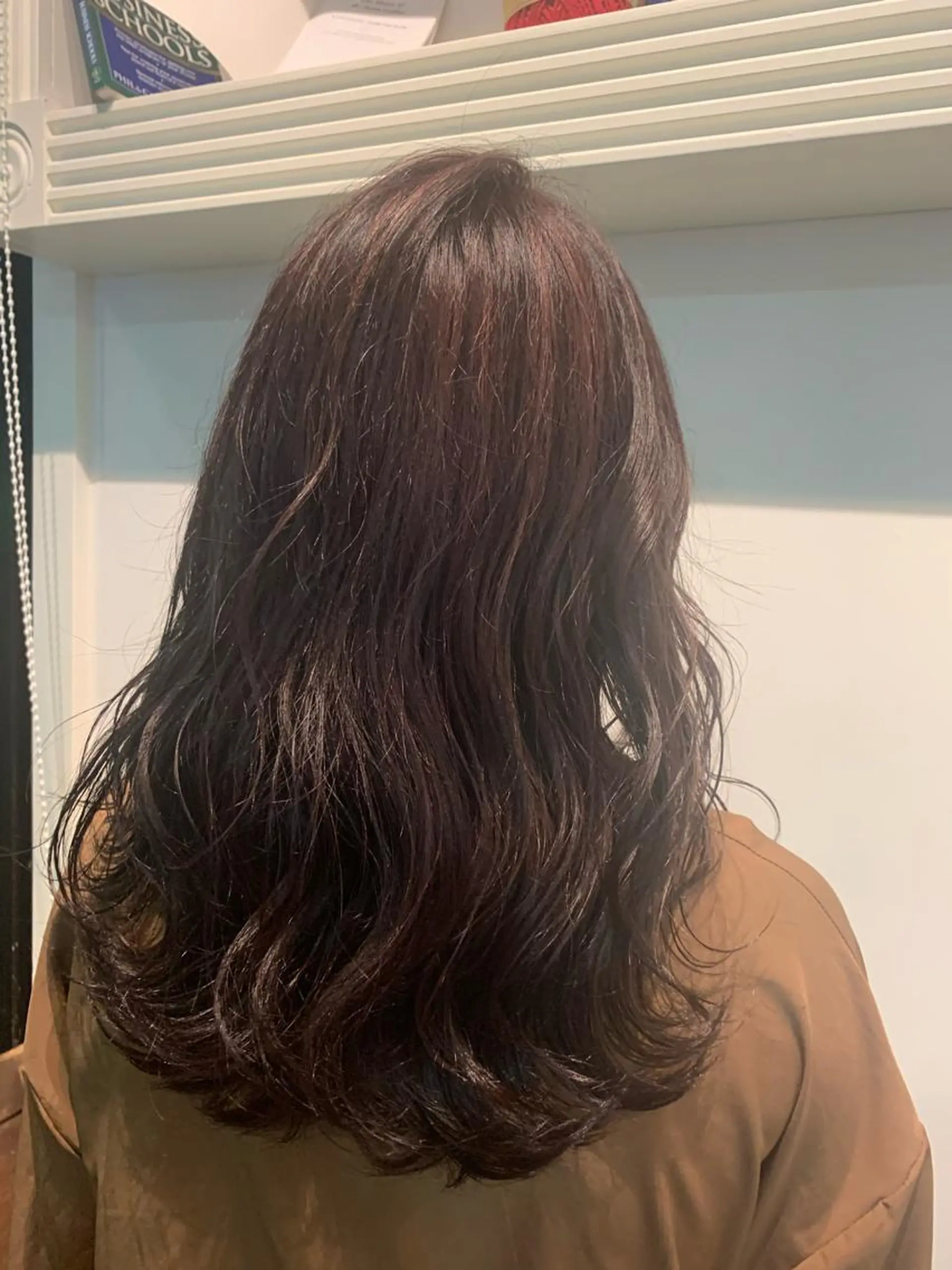 セミロング パープルカラー ハイライト ヘアカラー トリートメント ヘッドスパ ヘアセット 山口 竣也のヘアスタイル