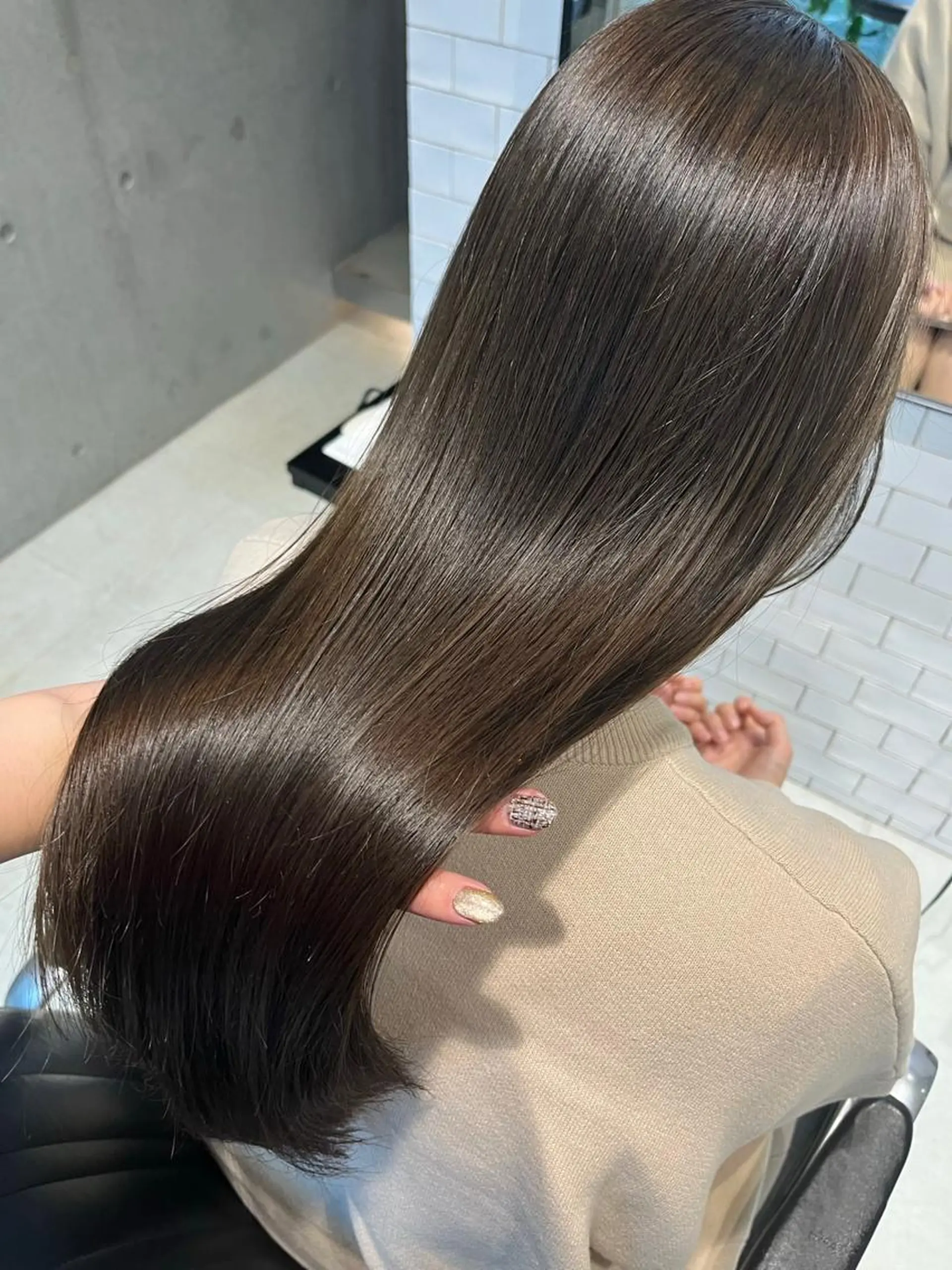ロング カラー パーマ ヘアアレンジ カット ヘアカラー トリートメント ヘッドスパ 透明感/オリーブ/ グレージュ/YUKAのヘアスタイル