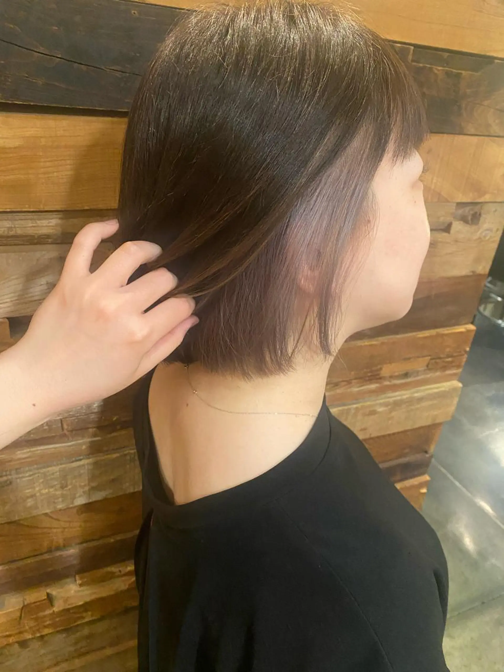 ミディアム アッシュ ヘアカラー 白井 雅美のヘアスタイル