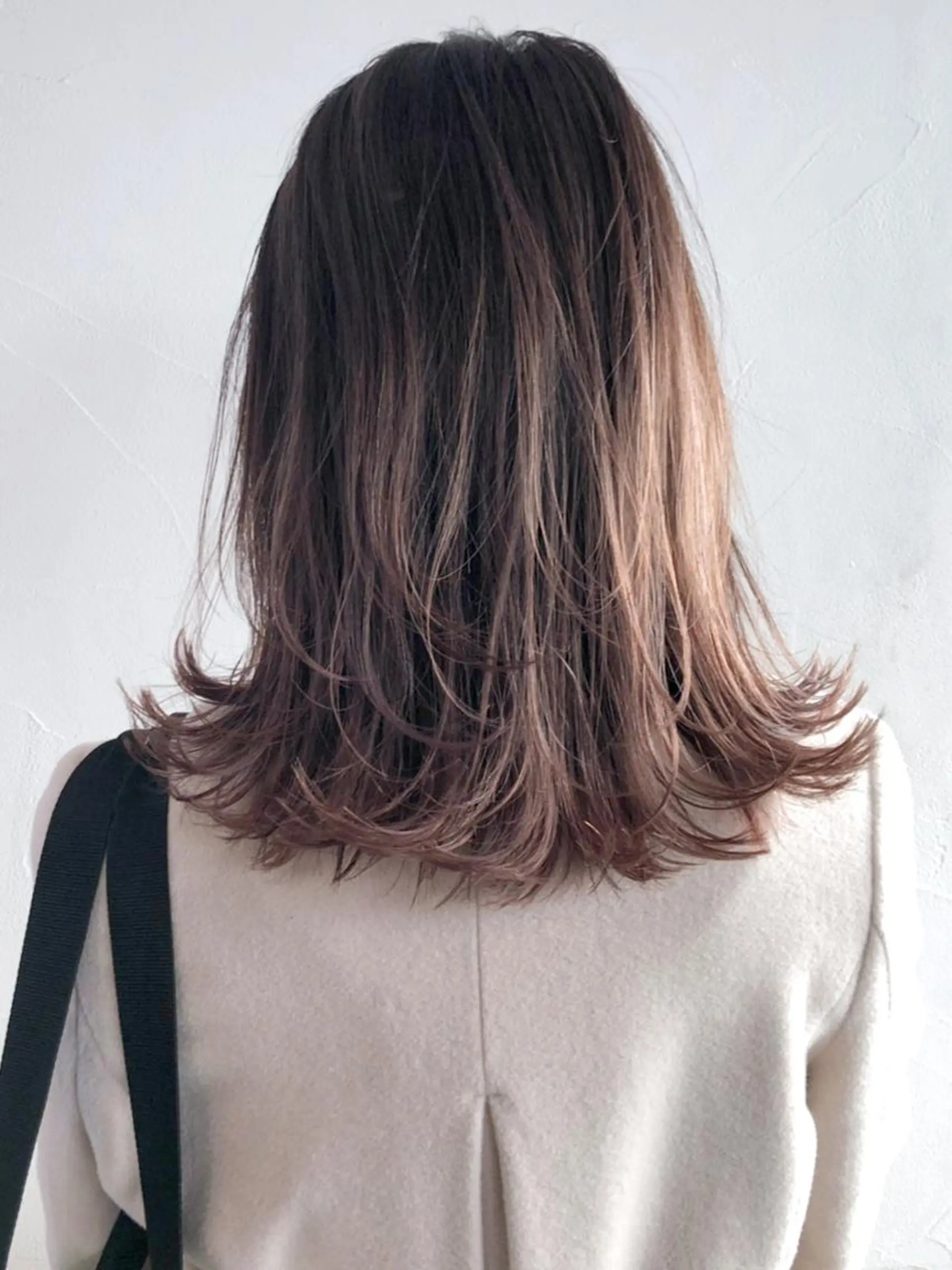 ミディアム カラー パーマ ヘアアレンジ グレージュ ハイライトカラー ピンクカラー ハイライト ITbyALBUM 浦和店のヘアスタイル