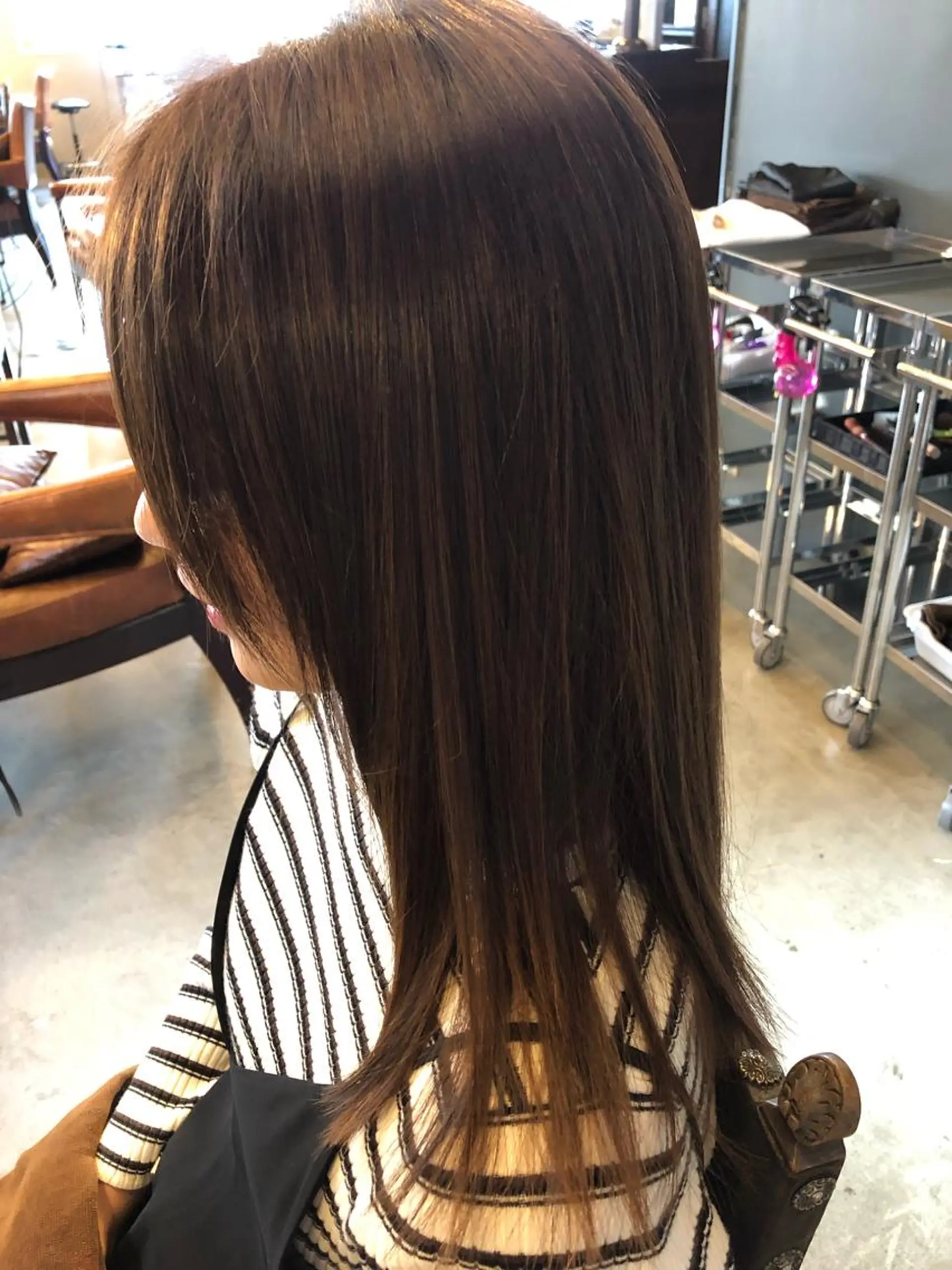 セミロング カラー ヘアカラー 相原 美咲のヘアスタイル