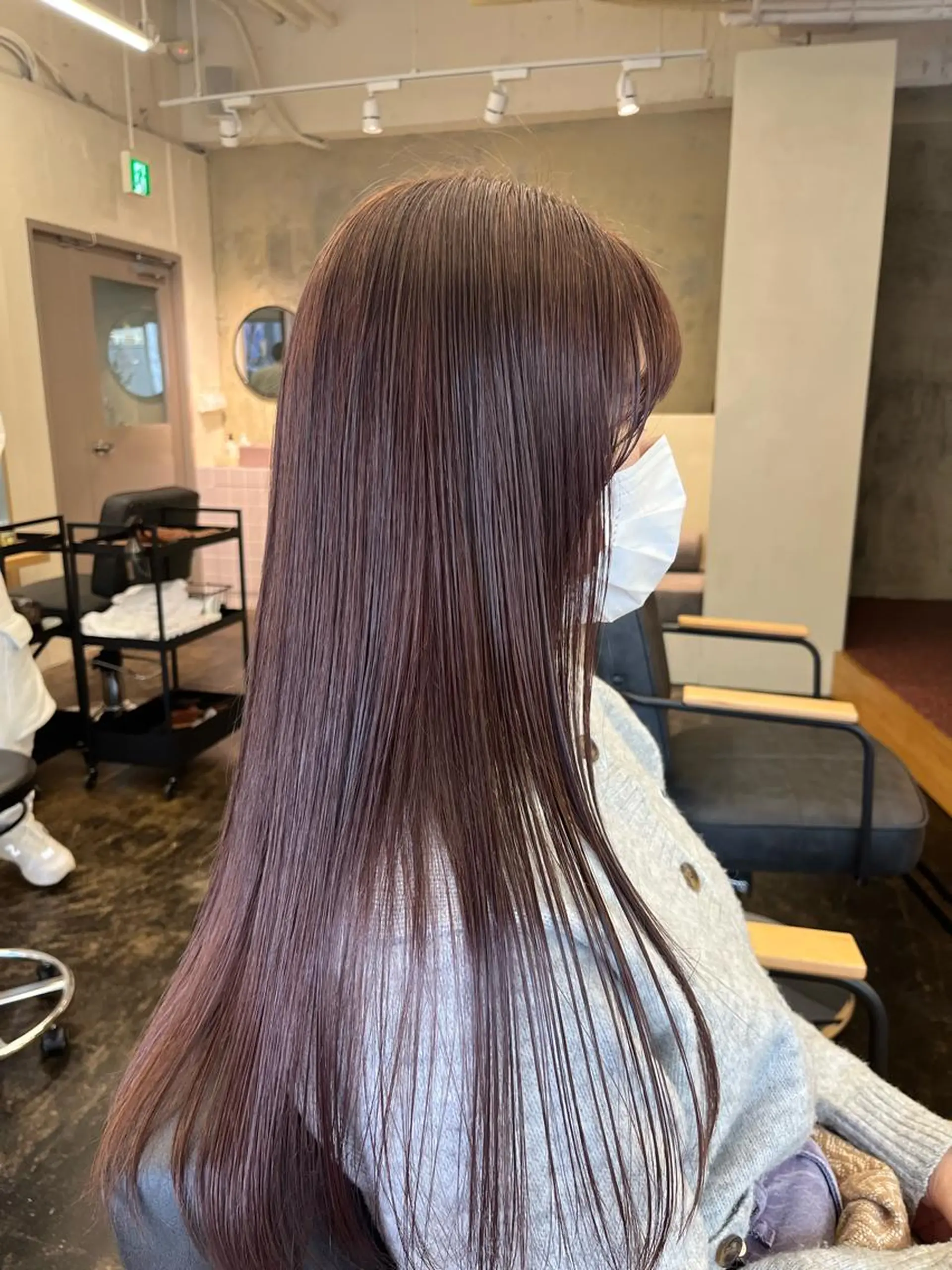 ロング カラー ベージュカラー 透明感カラー ラベンダーカラー ラベンダーベージュ ヘアカラー トリートメント 西山 紗耶香🪽 透明感カラー/ボブのヘアスタイル