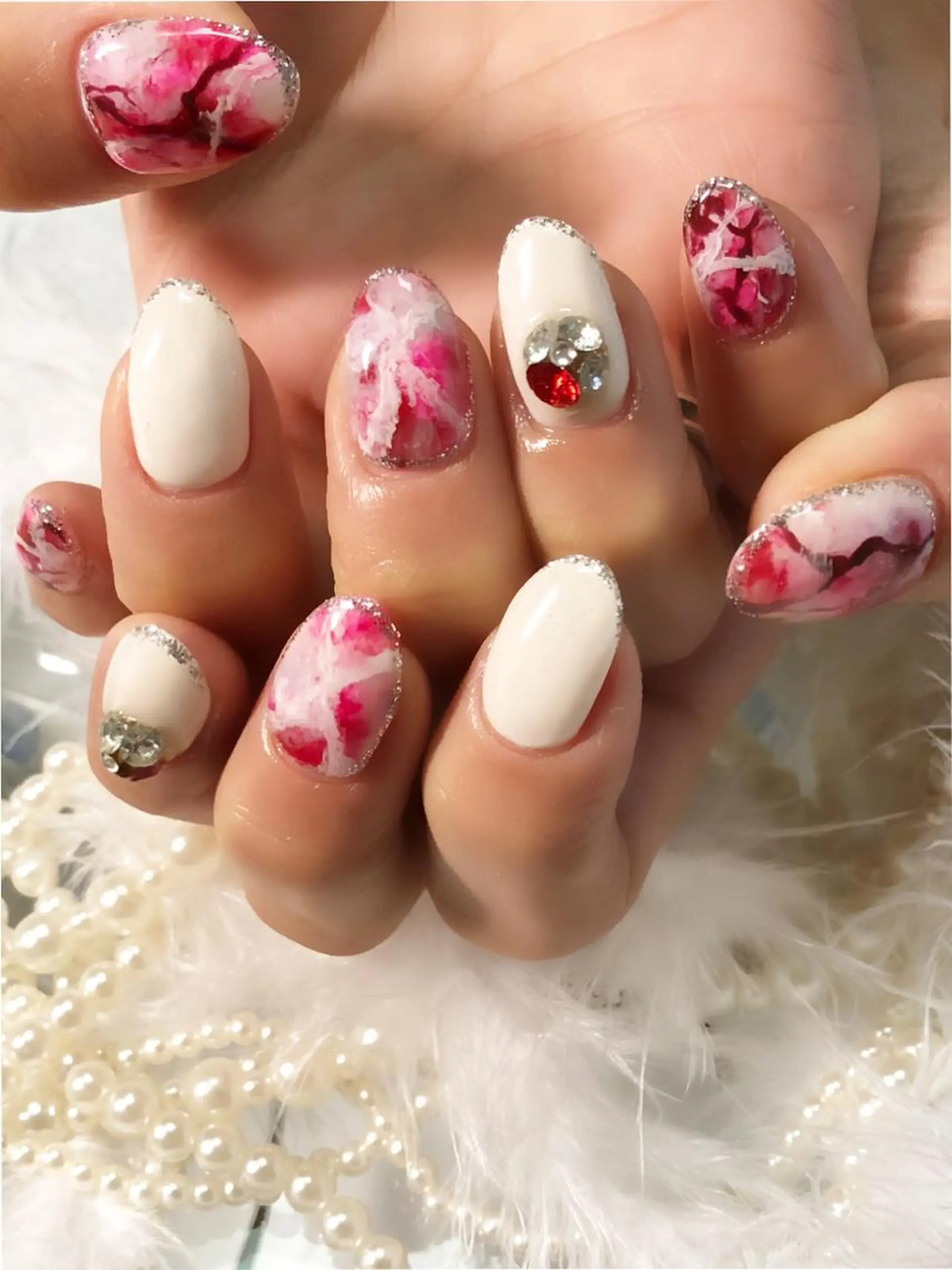 セミロング ネイル 大理石ネイル(マーブル) ピンク 赤色 春ネイル ハンドネイル CITRAtotal beautyのネイルデザイン