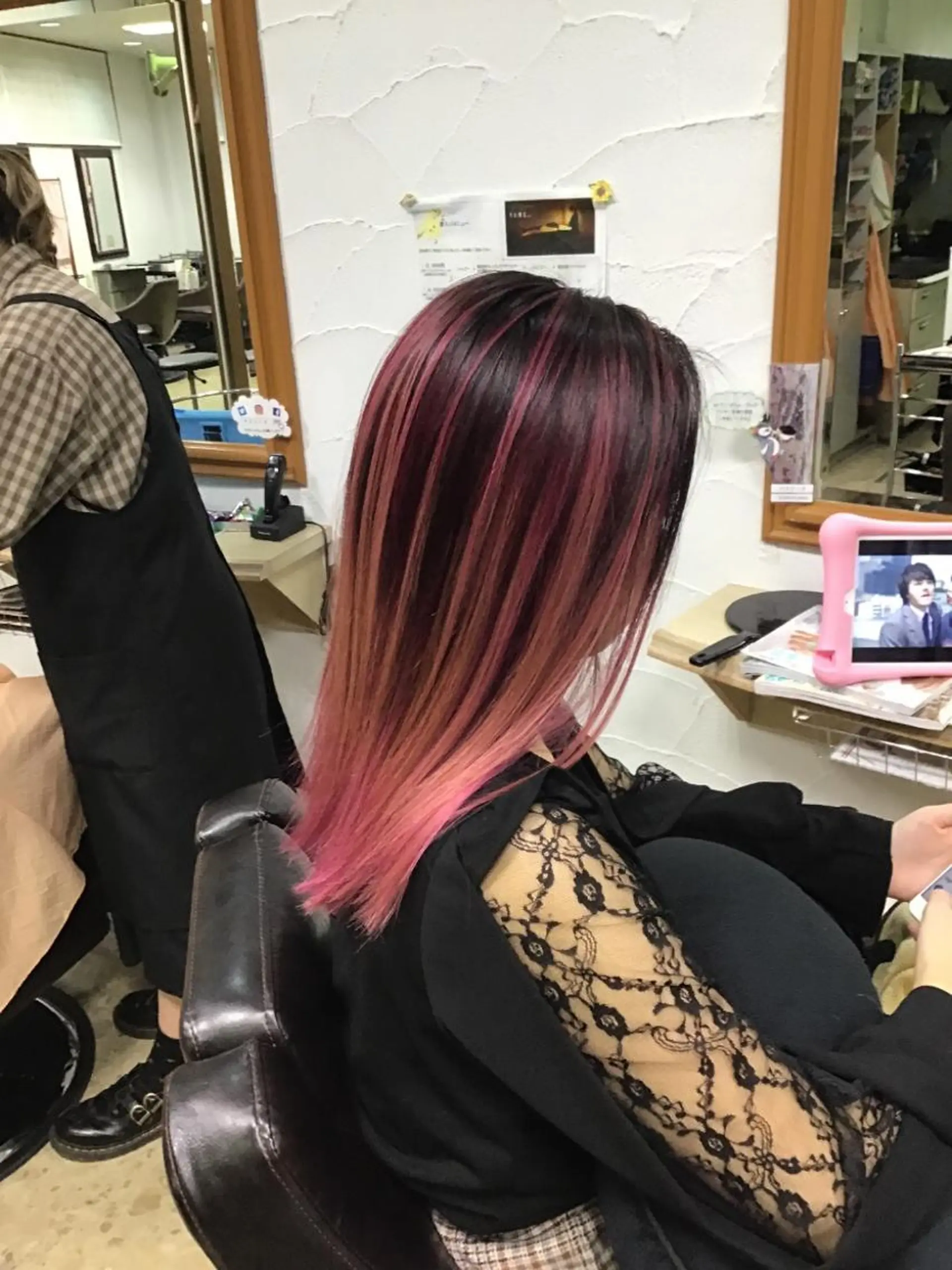 ロング レイヤーカット サロントモ所属・小松崎 咲楽のヘアスタイル