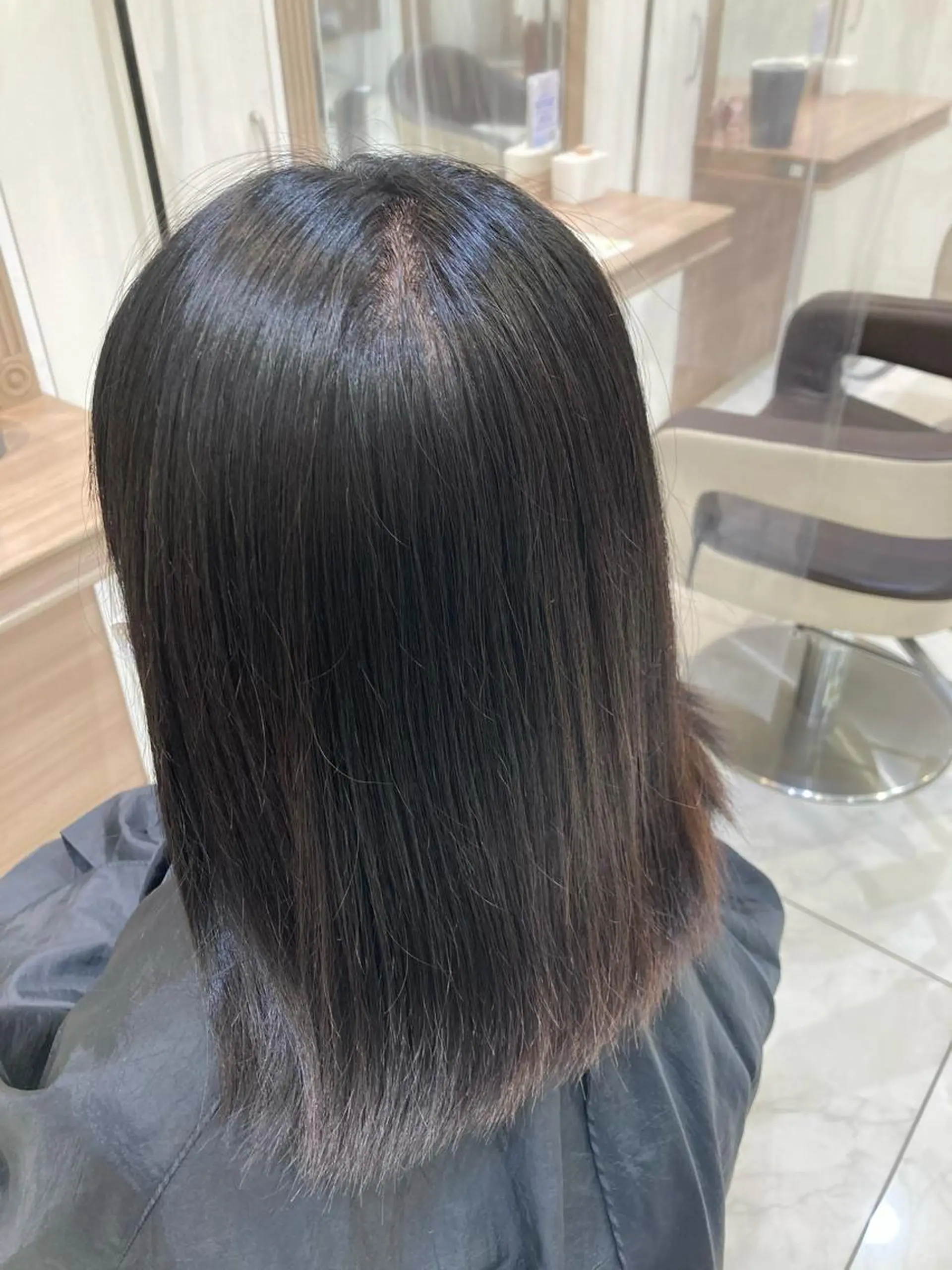 ロング カラー ハイトーン/レイヤー 藤田健太郎のヘアスタイル