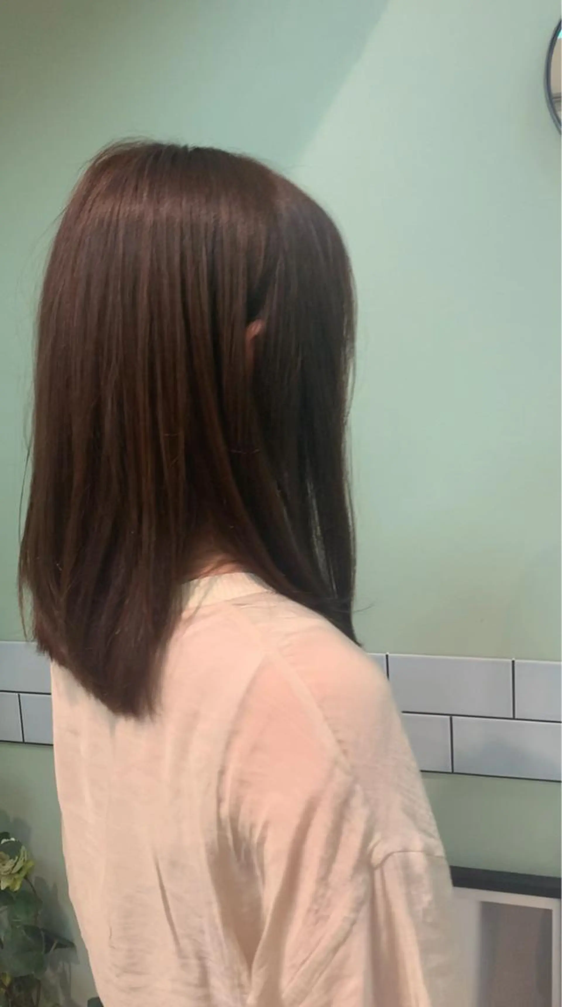 セミロング カラー グレージュ ミルクティーグレージュ NYNY☃️上新庄 ❄️石川瑠青のヘアスタイル