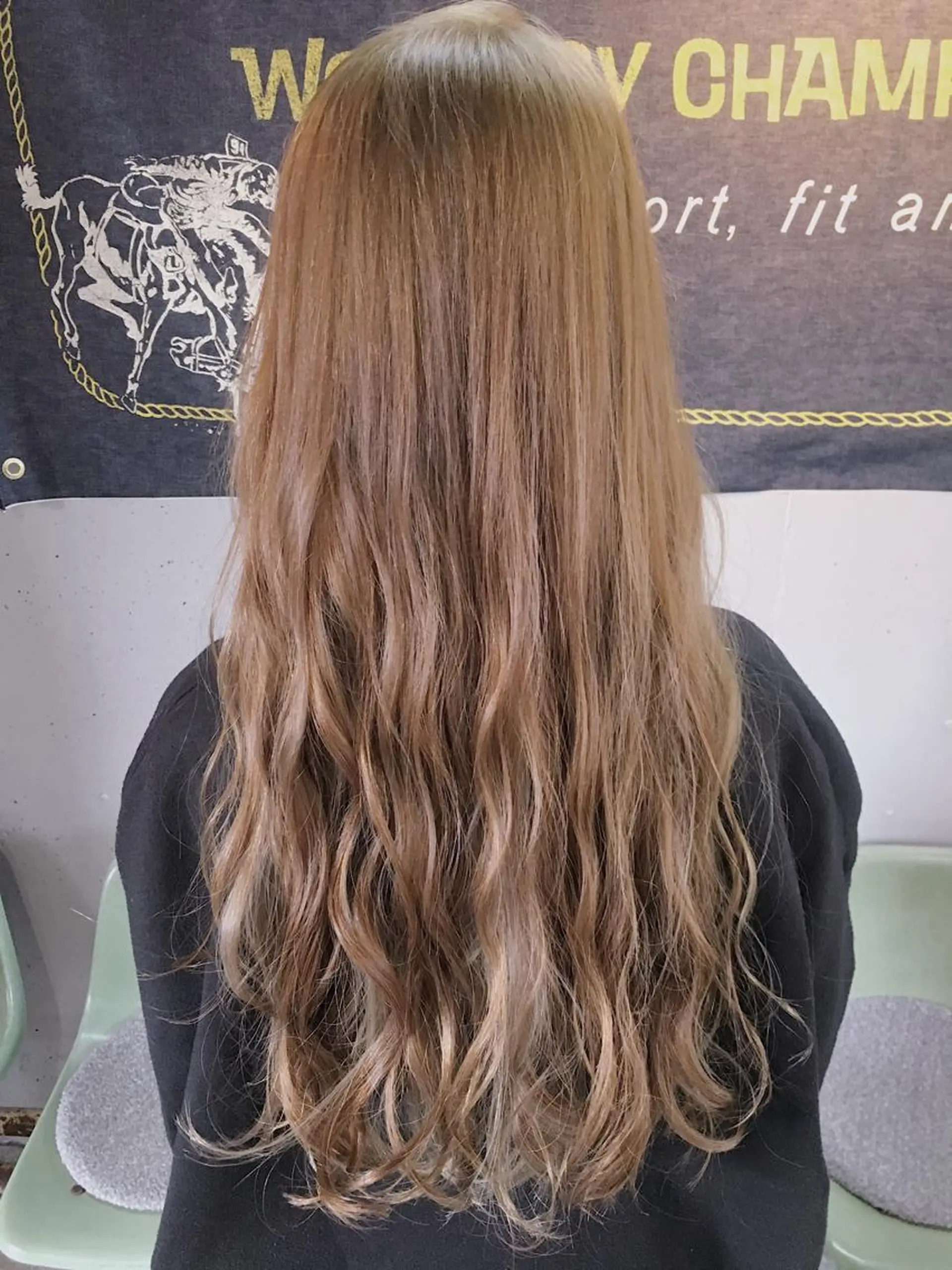 ロング カラー パーマ 代表 中島貴志のヘアスタイル