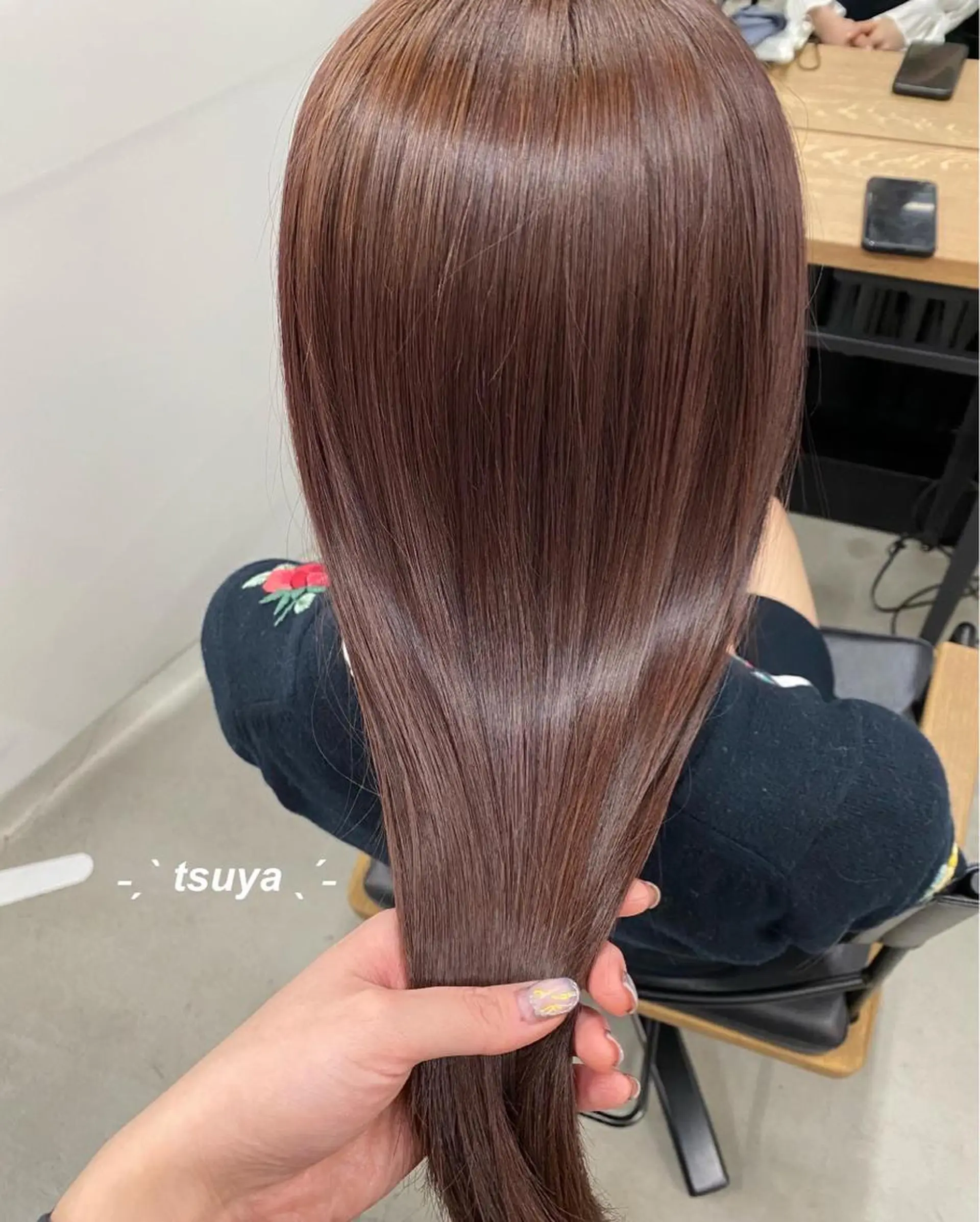 ミディアム ヘアカラー トリートメント fons'所属・ナガイ アヤのヘアスタイル