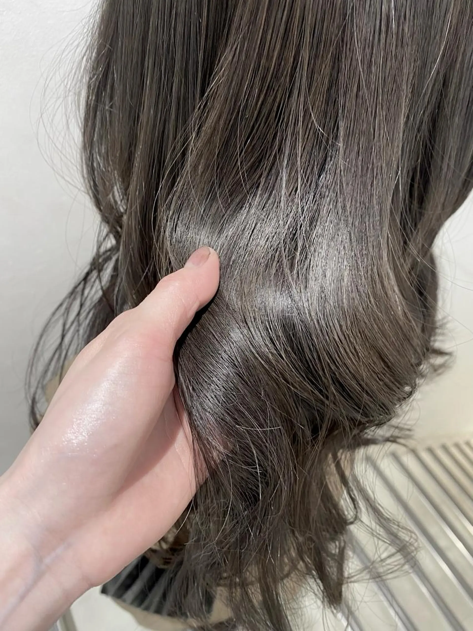 ロング カラー アッシュ ✨くびれスタイル✨️ 戸嶋穂乃香のヘアスタイル