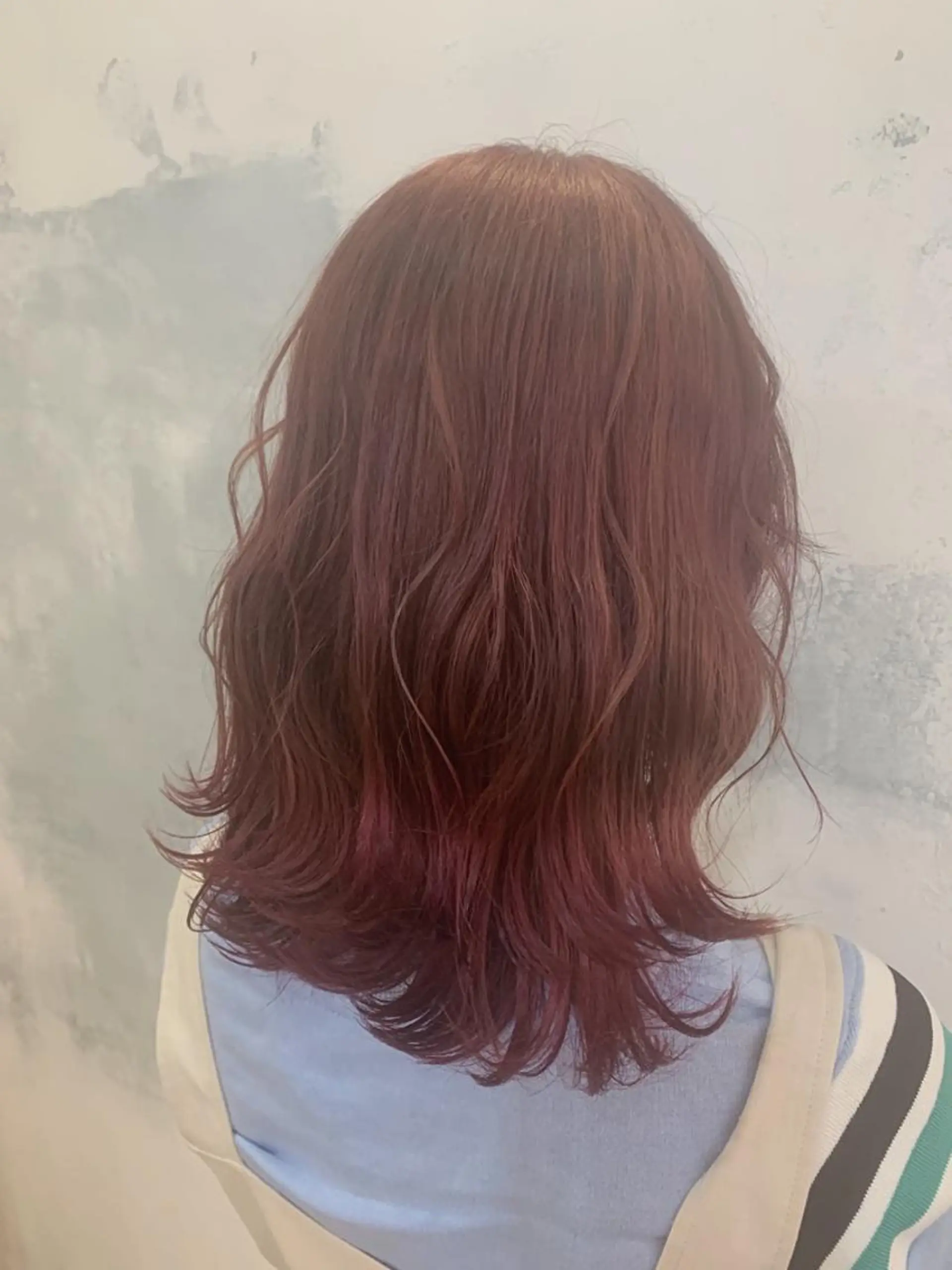 セミロング カラー ブリーチ グラデーションカラー ピンクカラー ピンクパープル パープルカラー ヘアカラー トリートメント 🍑艶髪✖️暖色系 ✨momoka🍑のヘアスタイル