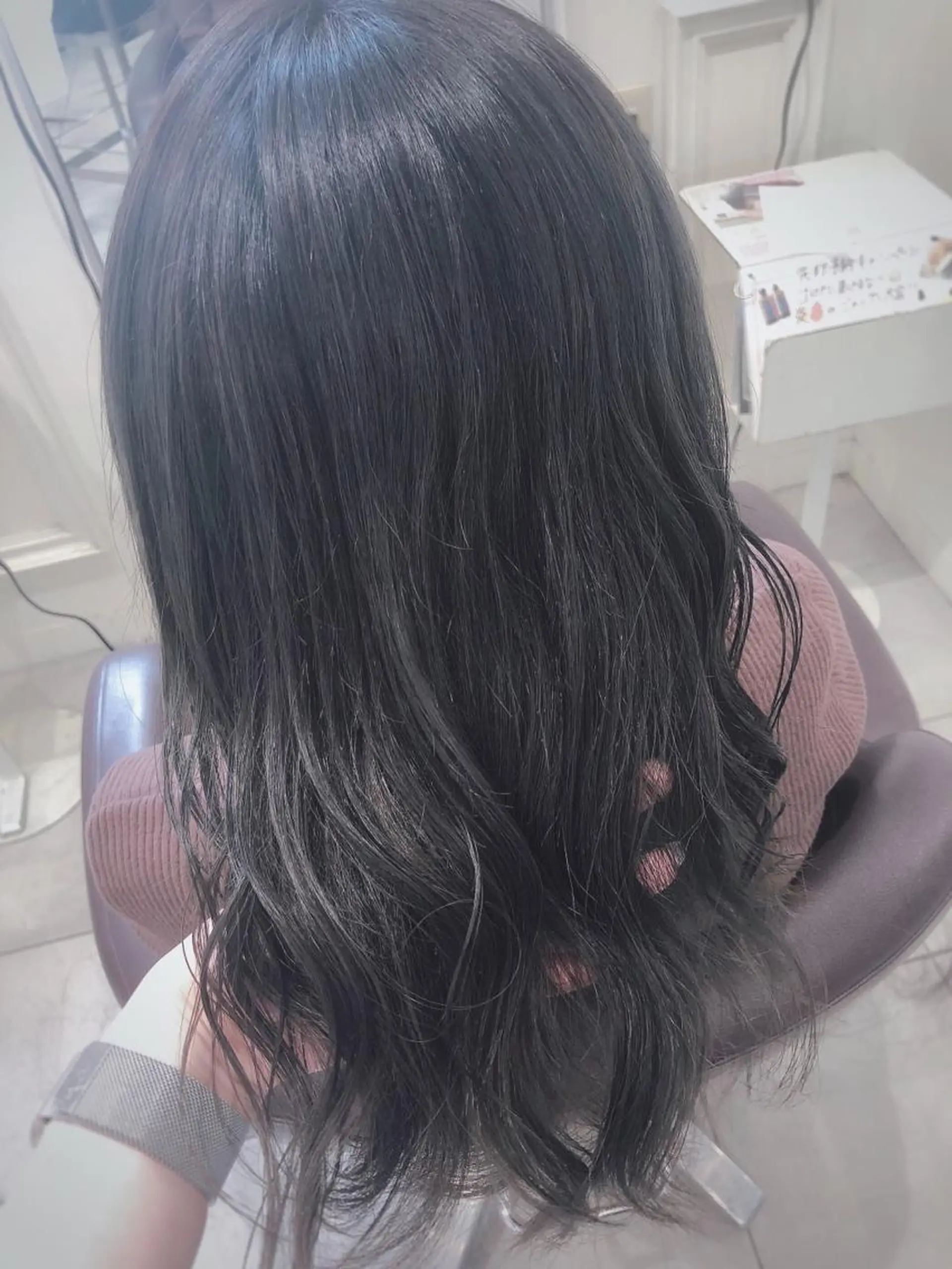 ロング カラー 関 彩花のヘアスタイル