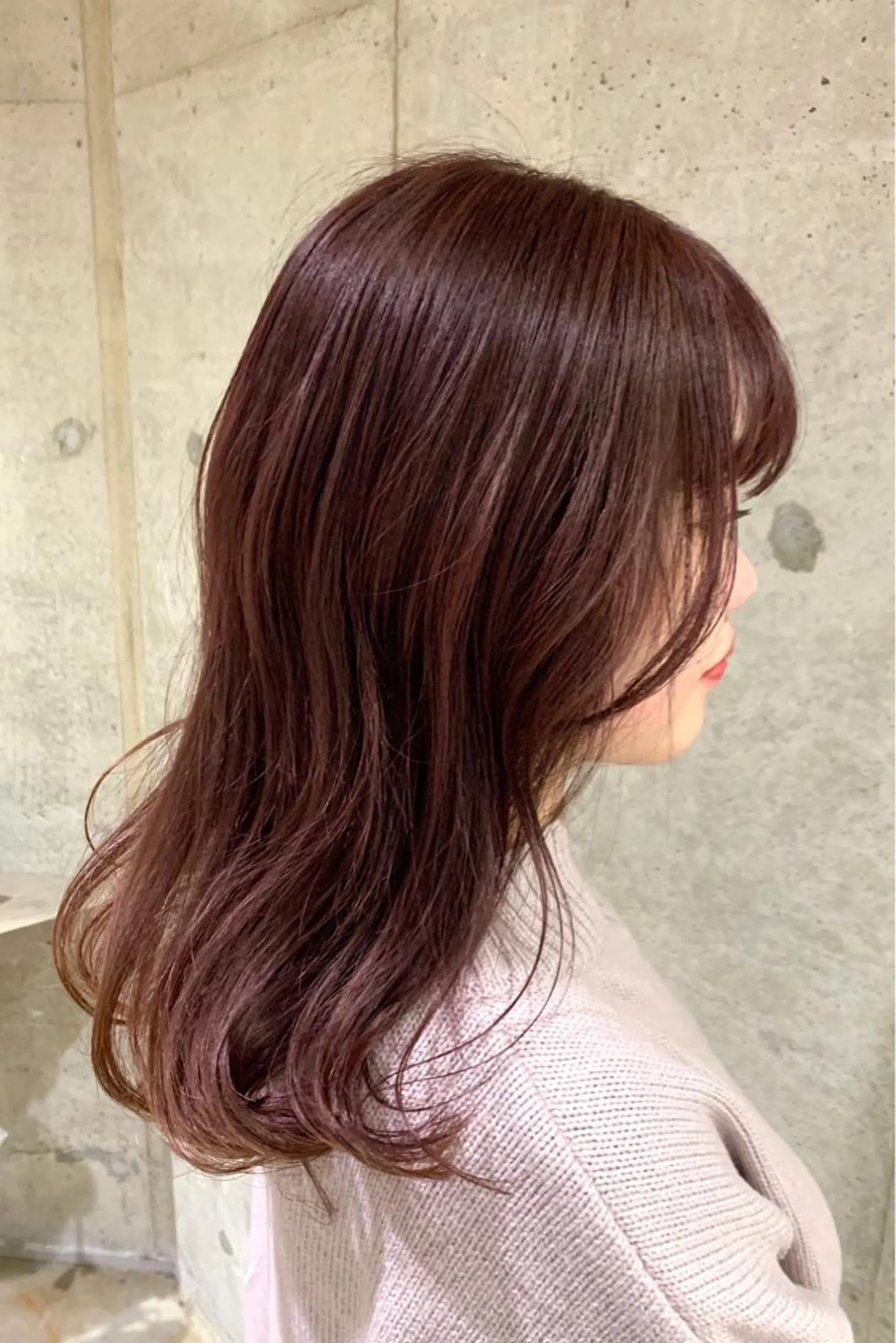 ミディアム カラー ハイライトが 得意なニキです😊のヘアスタイル