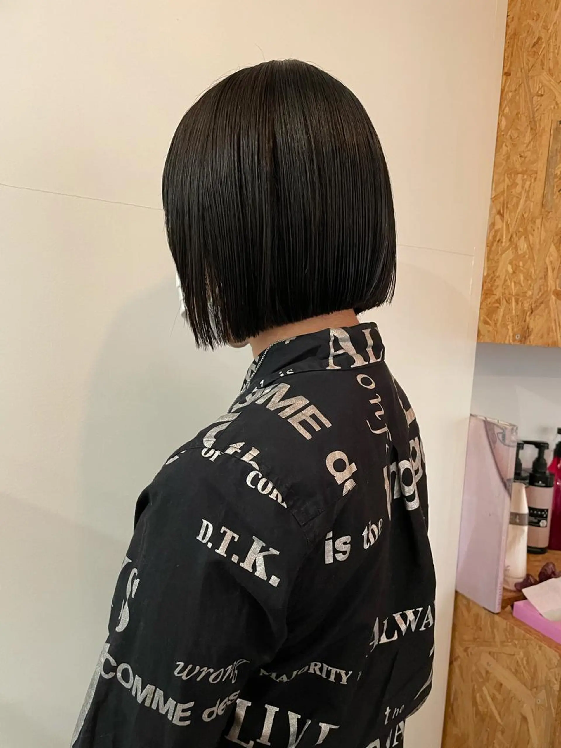 ショート カラー パーマ ヘアアレンジ ネイル マツエク・マツパ ハイトーン/ボブ 🌺Mikuのヘアスタイル