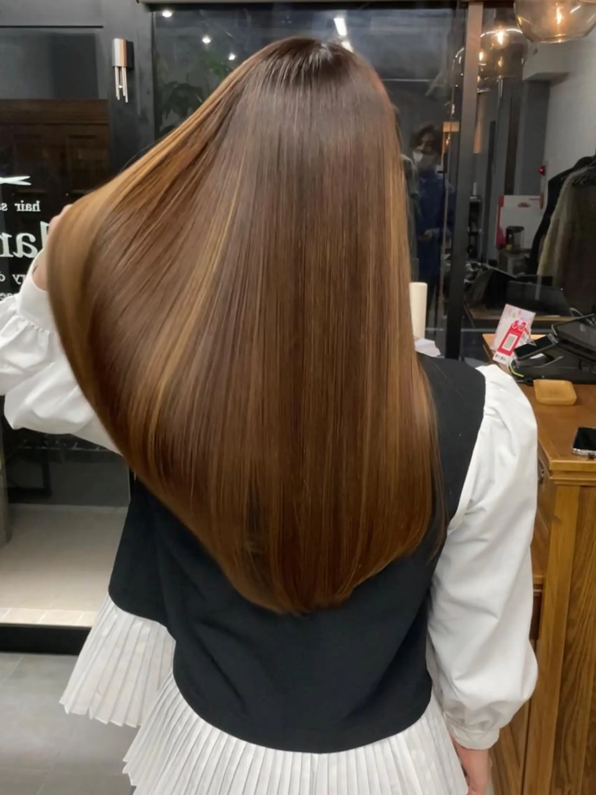 ロング カラー ブラウンカラー マロンブラウン hair salon darts所属・髪質改善/美髪ケア ✨岡野右京のヘアスタイル