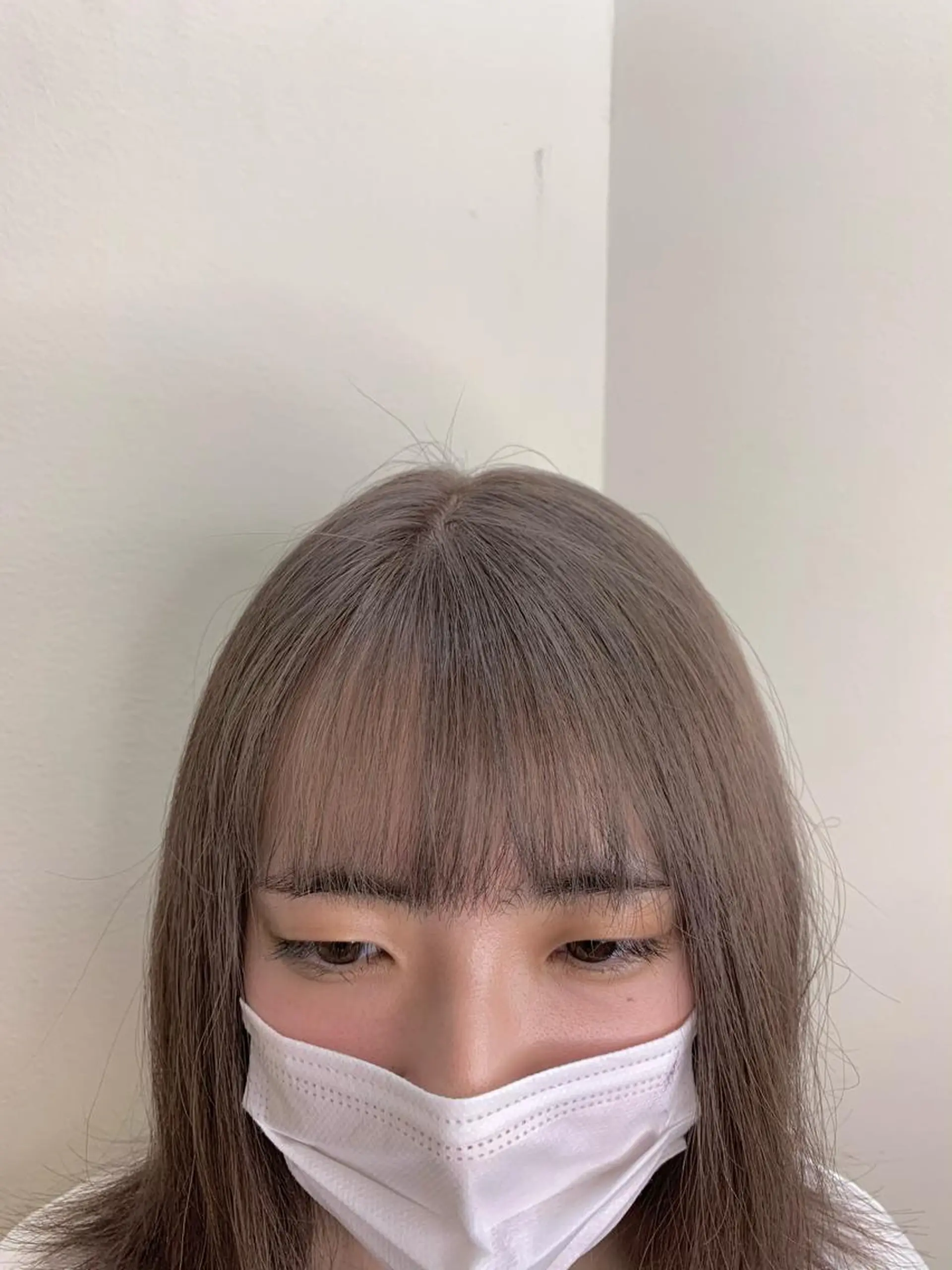 ミディアム カラー ベージュカラー グレージュ 桃果 momokaのヘアスタイル