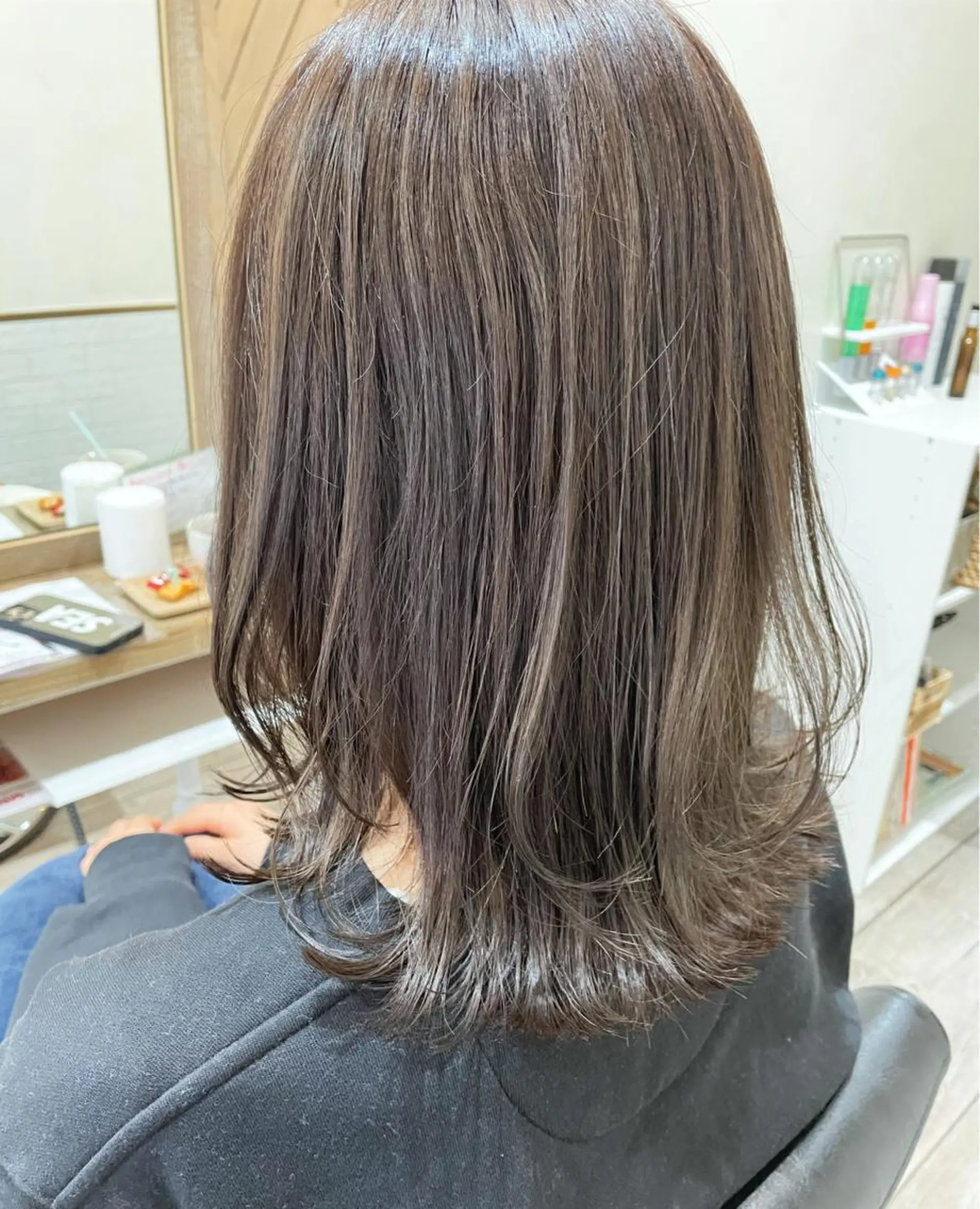 ミディアム カラー sherry【シェリー】所属・sherry mihoのヘアスタイル