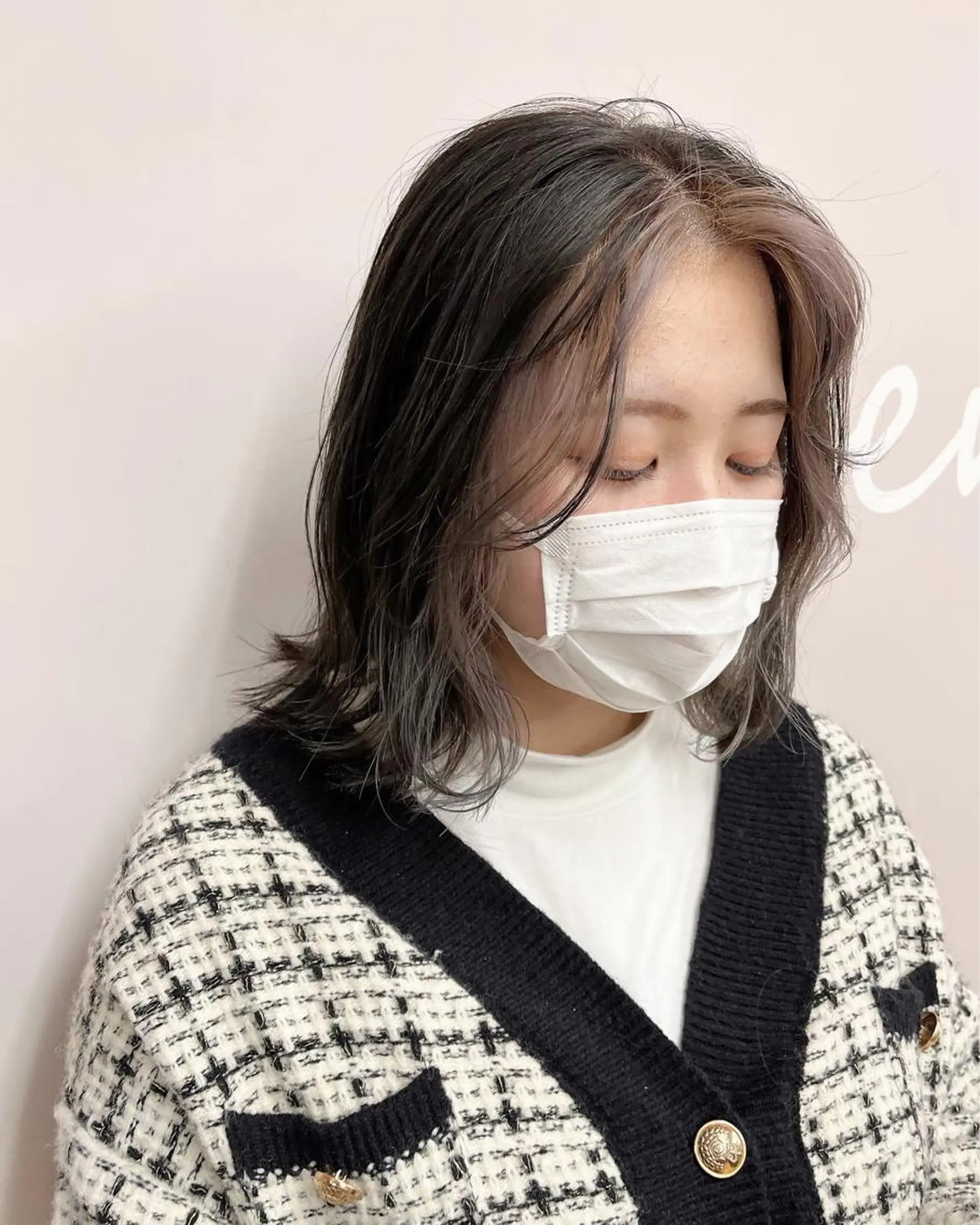 ミディアム カラー ミストバング ブリーチ  フェイスフレーミング SALOWIN神戸三宮店所属・【美髪を叶える】中谷 彰宏（アキ)のヘアスタイル