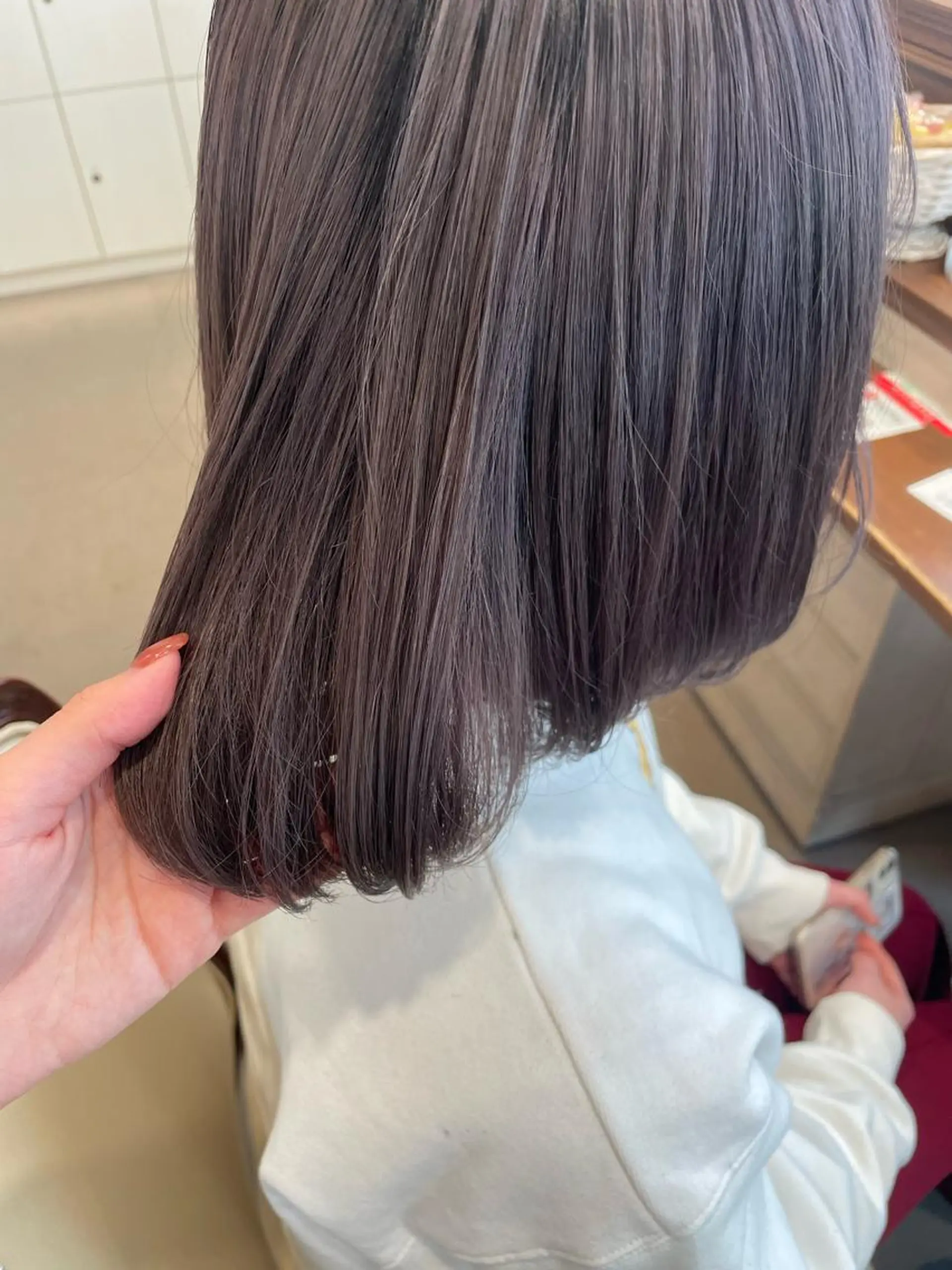 カラー グレージュ アイスグレージュ ヘアカラー 🍪ﾖｼｲﾊﾙﾈ🍪 ﾗﾍﾞﾝﾀﾞｰｶﾗｰのヘアスタイル