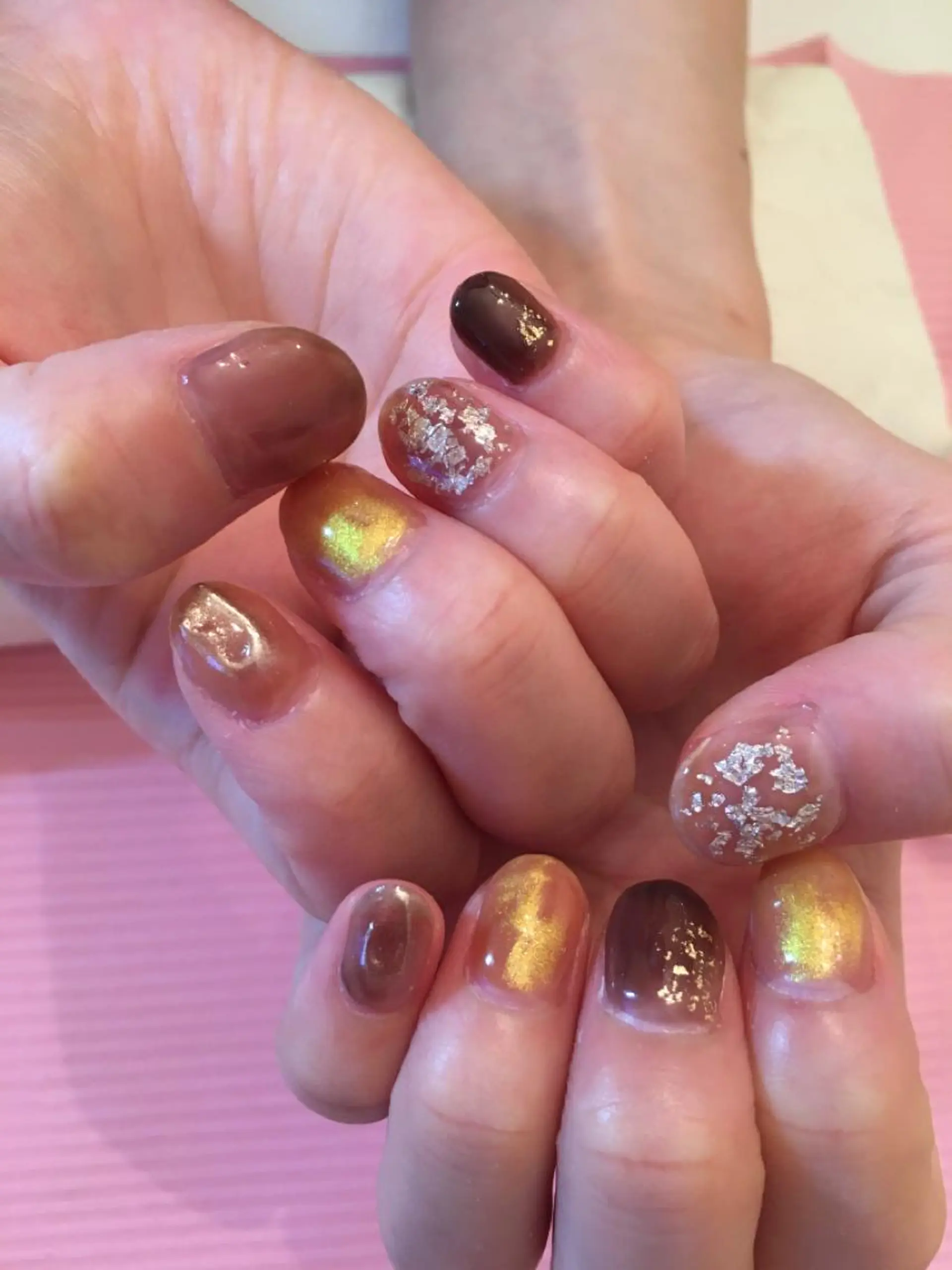ネイル キラキラネイル ミラーネイル 持ち込み ニュアンスネイル ネイルサロン ショコラのネイルデザイン
