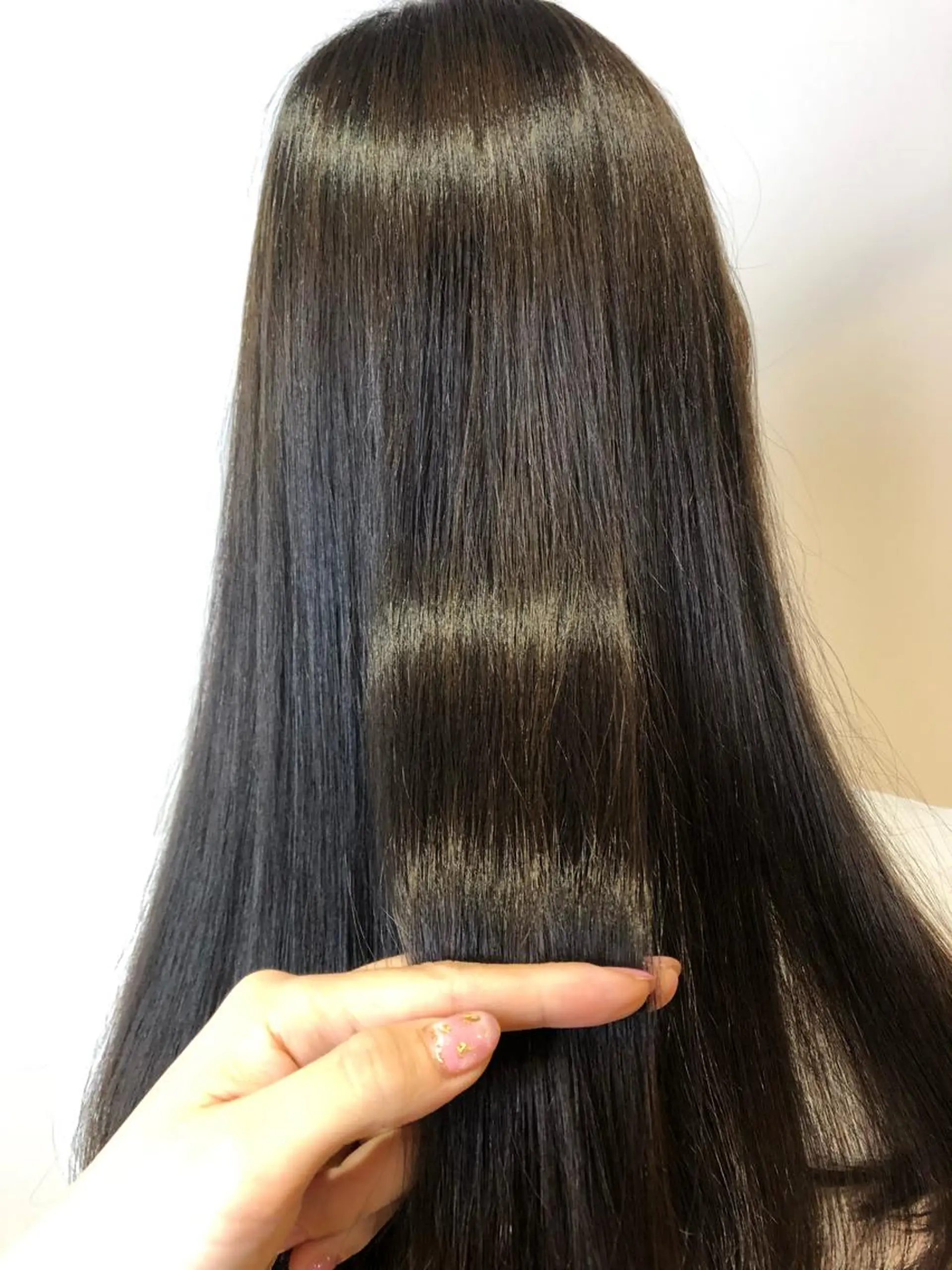 ロング カラー ヘアカラー トリートメント 青野 文香のヘアスタイル