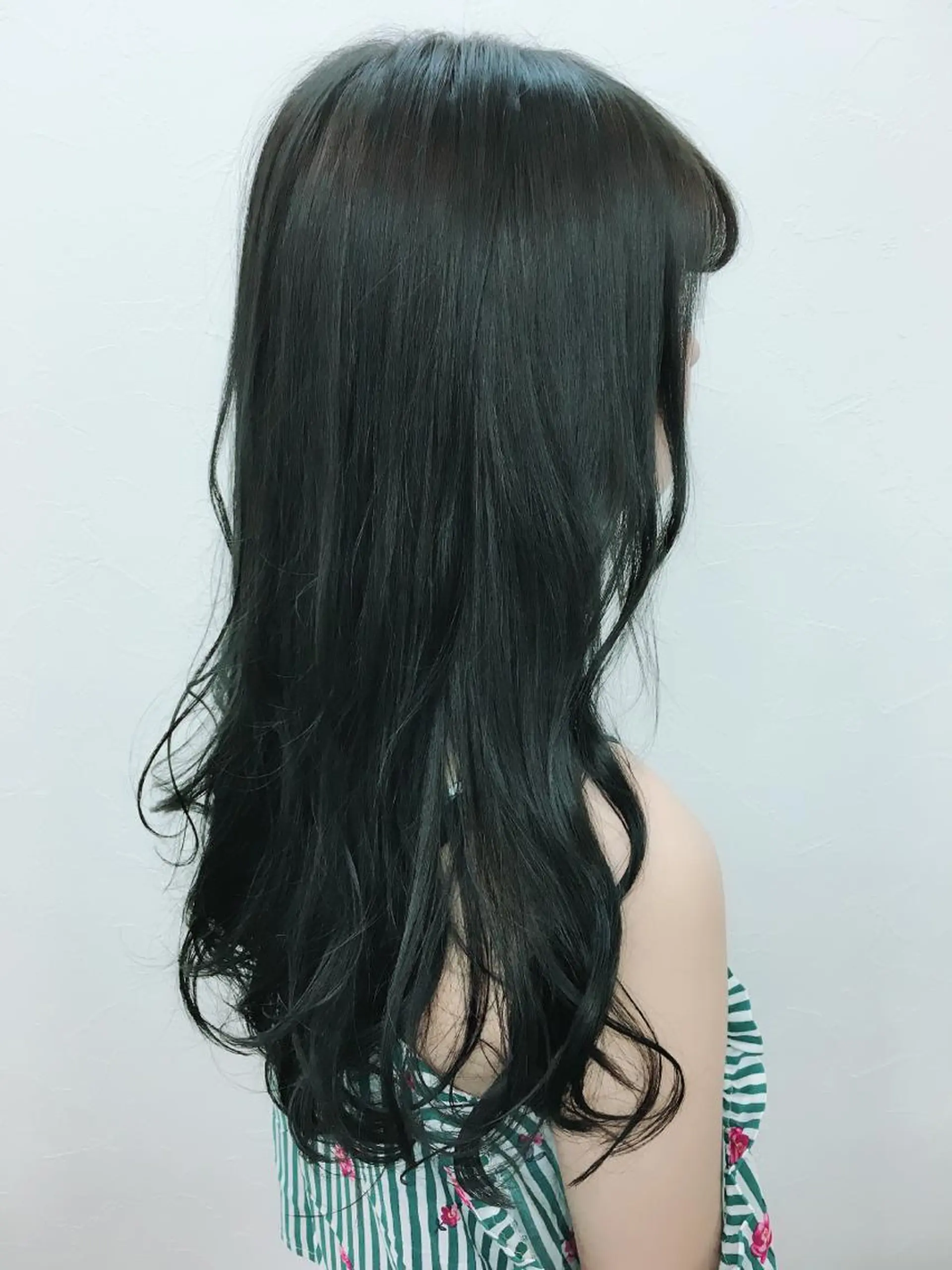 ロング カラー 菅沼 まみのヘアスタイル