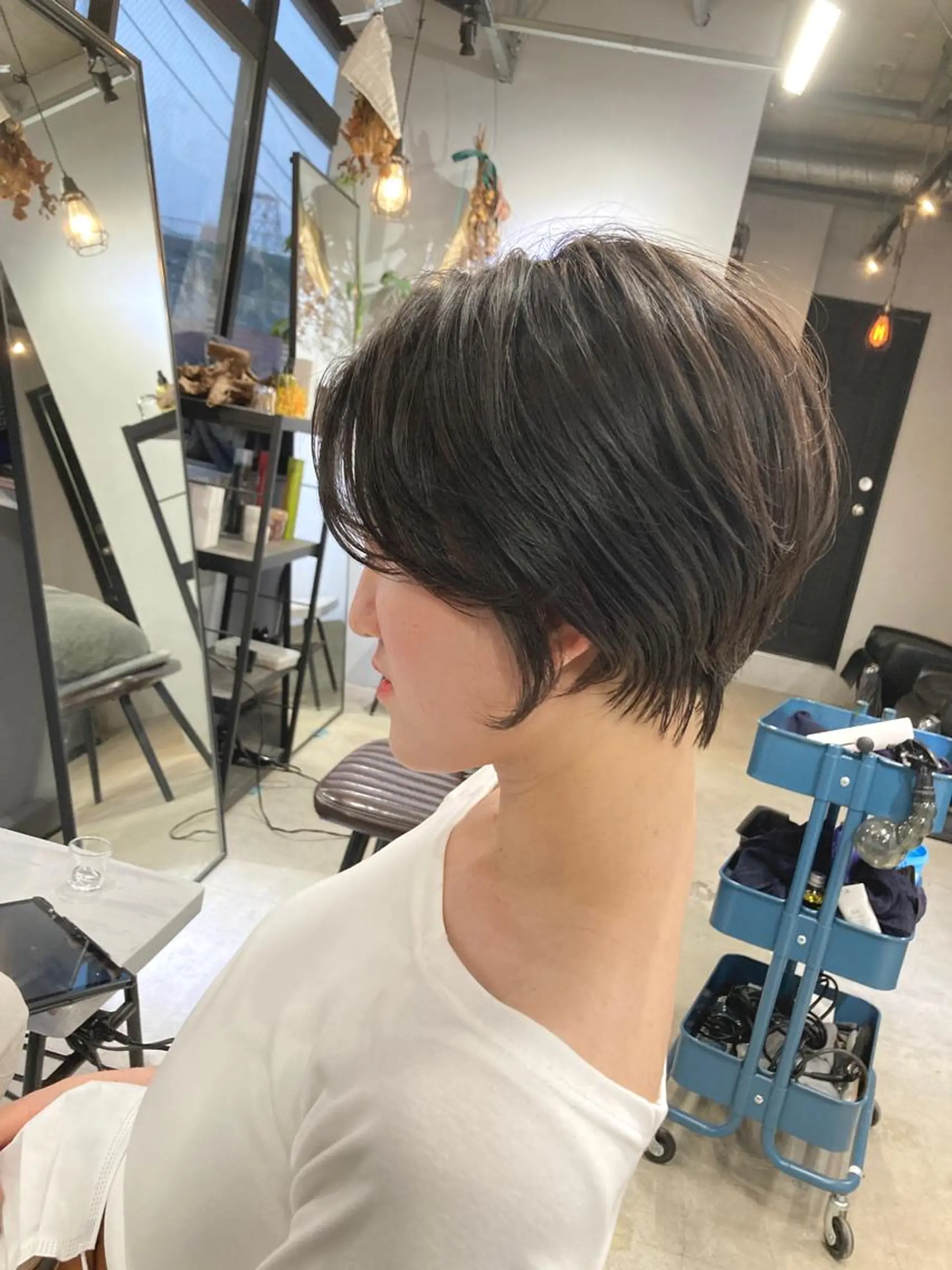 ショート くびれヘア ショートヘア カット トリートメント 新井 広樹のヘアスタイル