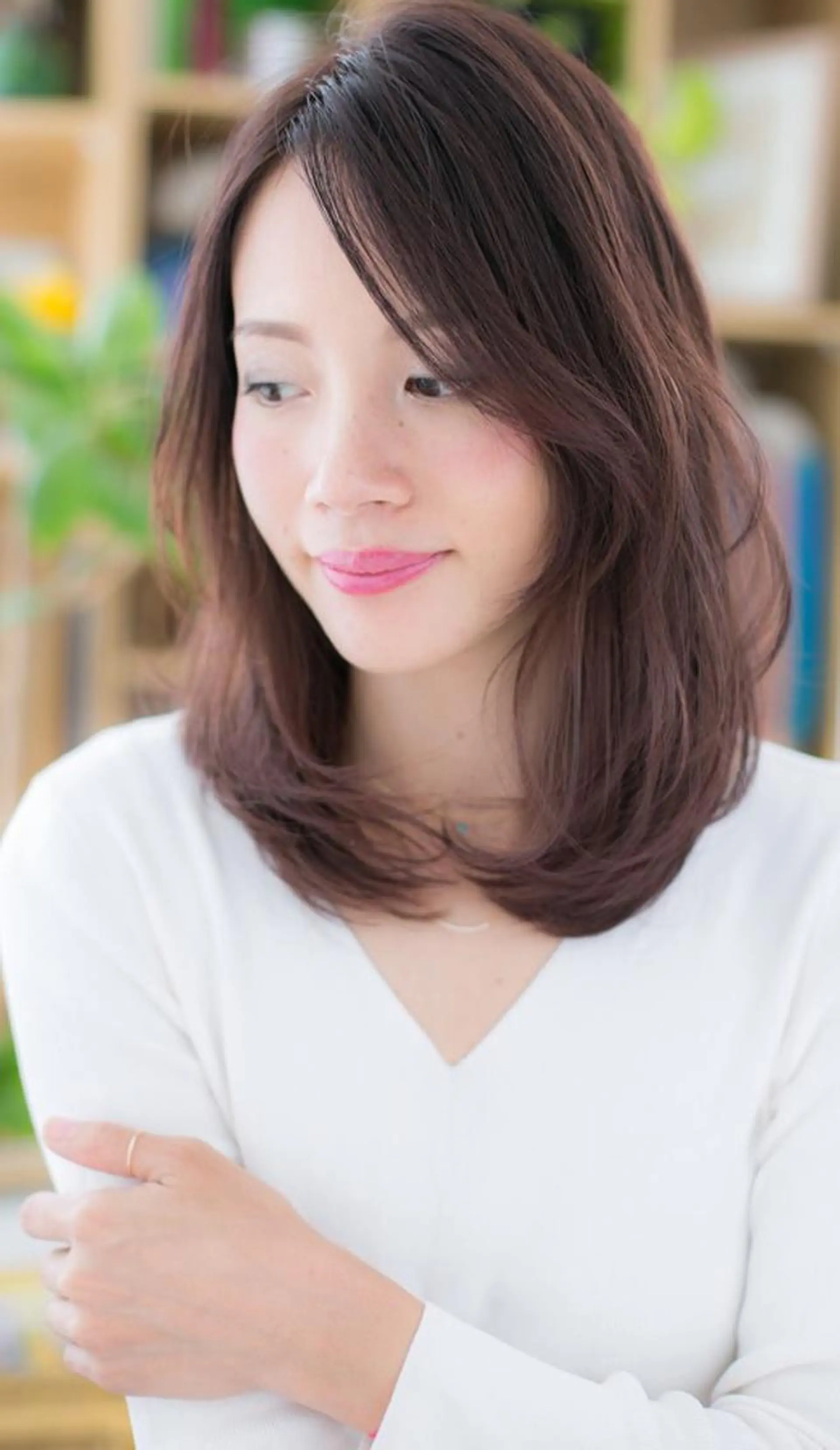 ミディアム 小顔カット得意🌟 岩渕麻由のヘアスタイル