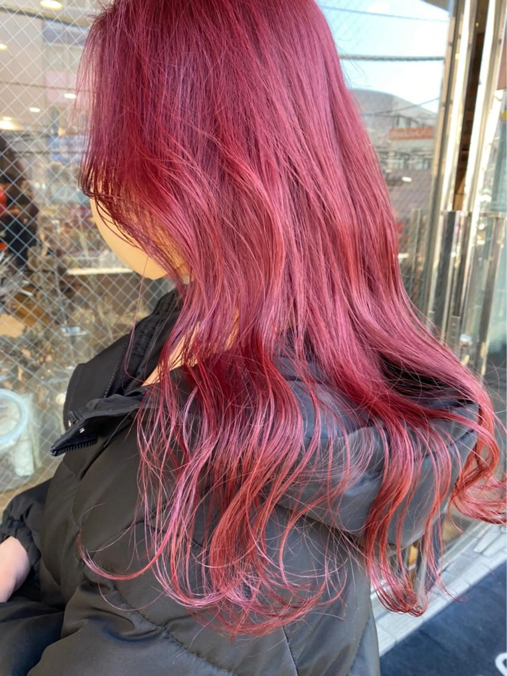 ロング カラー ハイトーンカラー ピンクカラー ロング bococa りんのヘアスタイル