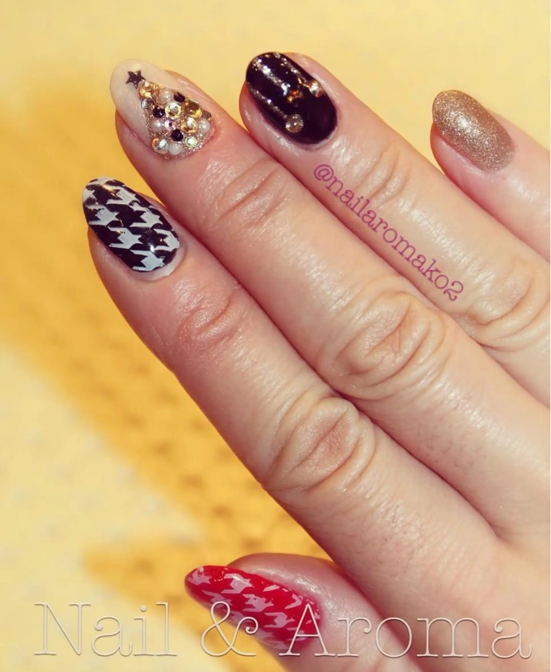 ネイル 冬ネイル クリスマス ハンドネイル Nail_Aroma KOKOのネイルデザイン