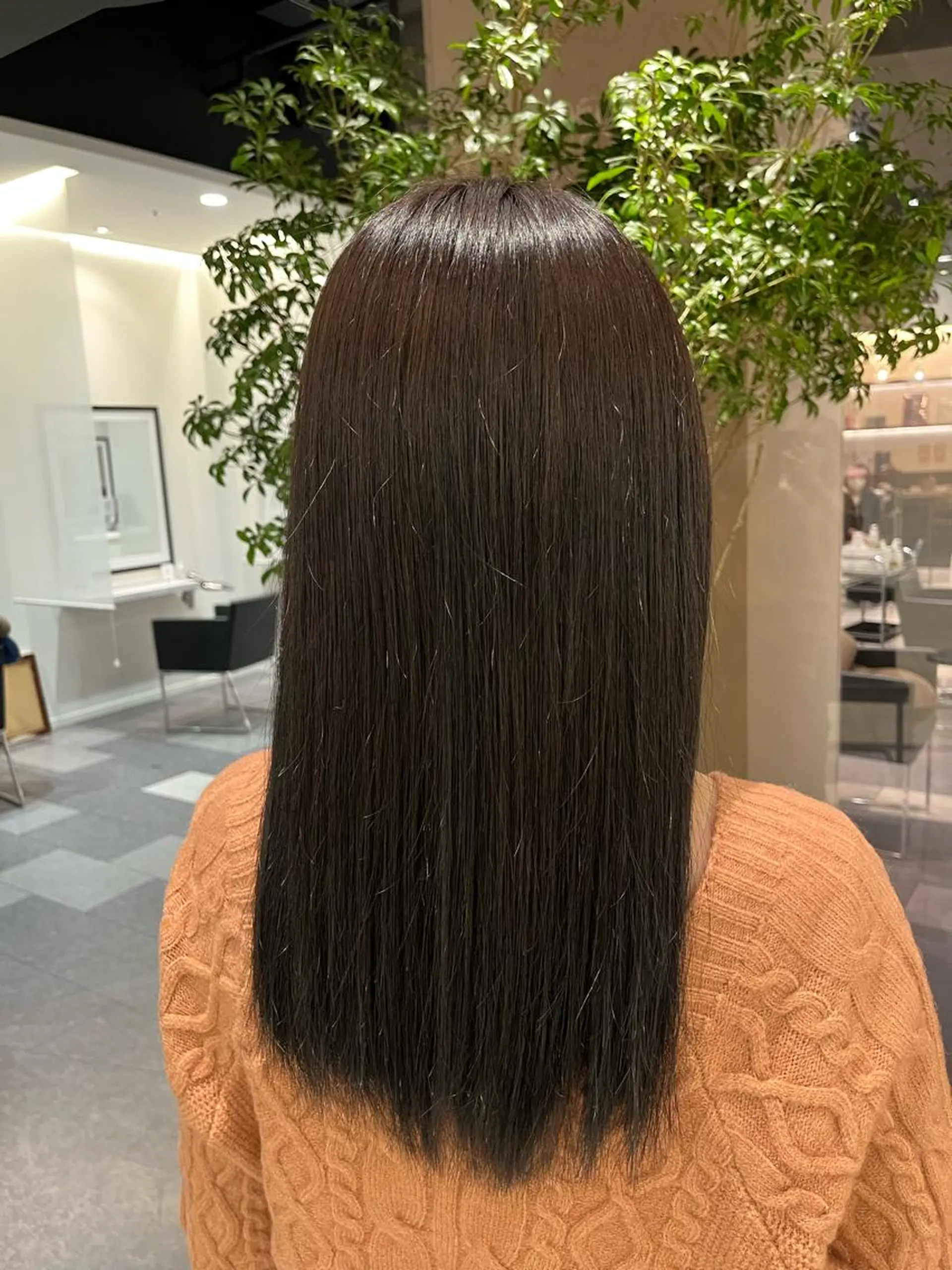 セミロング ヘアカラー K-two名古屋所属・ショートカット 中原優美のヘアスタイル