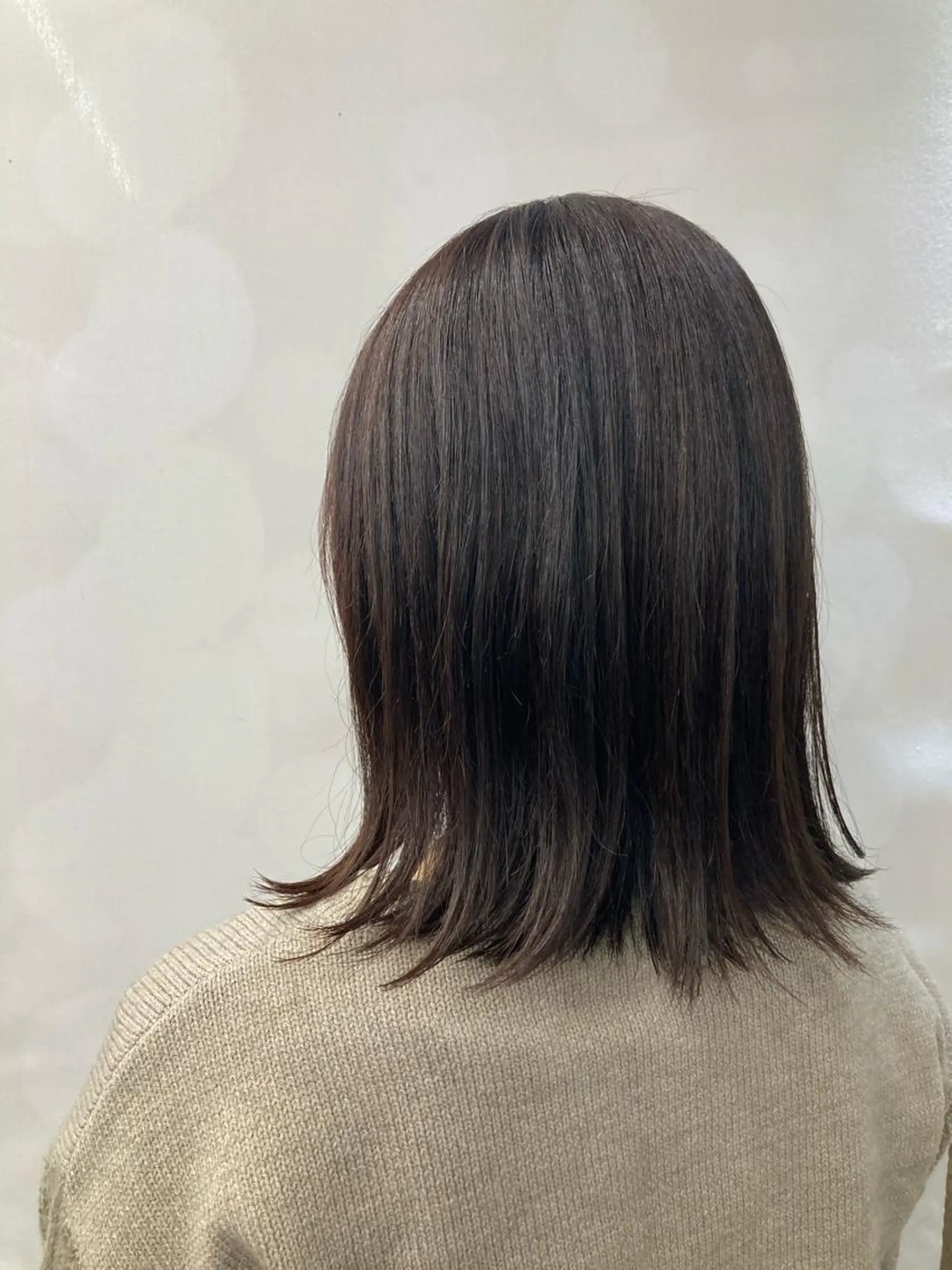 ミディアム カラー ブラウンカラー バイオレットカラー バイオレットブラウン ヘアカラー トリートメント ブリーチ&似合せボブ 田中寛十のヘアスタイル