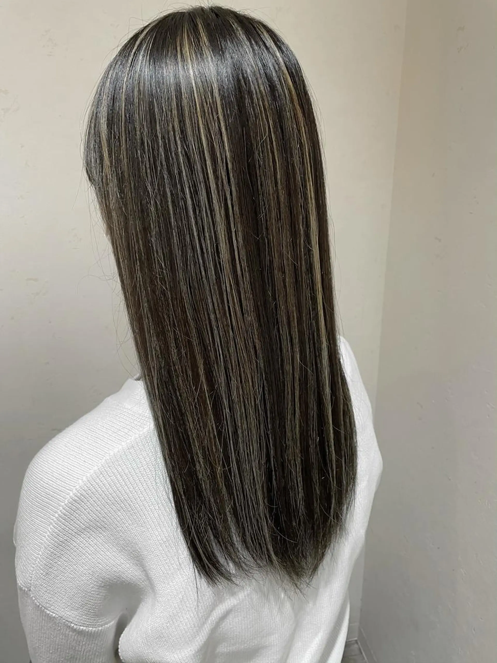セミロング カラー ヘアカラー タワラ　ソウタ Directorのヘアスタイル