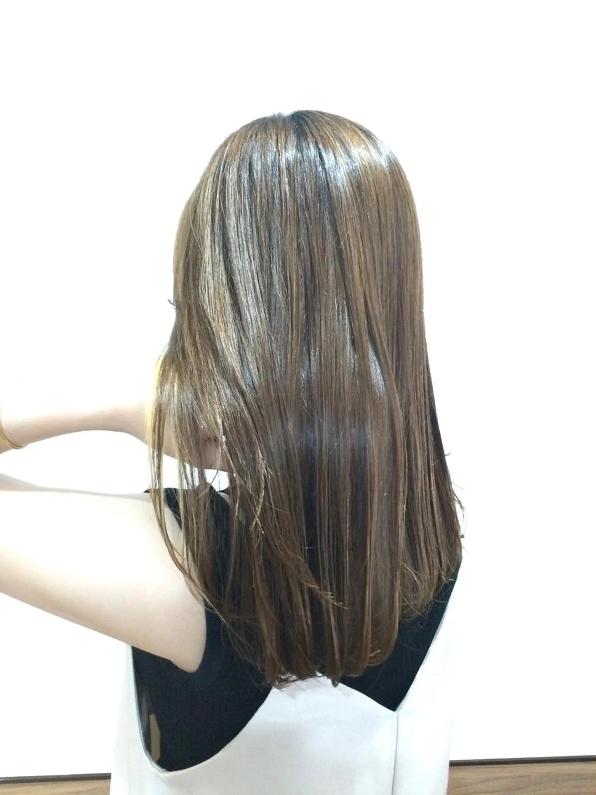 ロング レイヤーカット カット ヘアカラー トリートメント ヘッドスパ Annon プライベートサロンのヘアスタイル